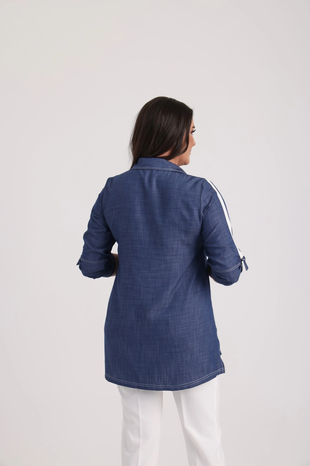 Kadın Önü Nakışlı Aplikeli D Tokalı Büyük Beden Lyocell Gömlek