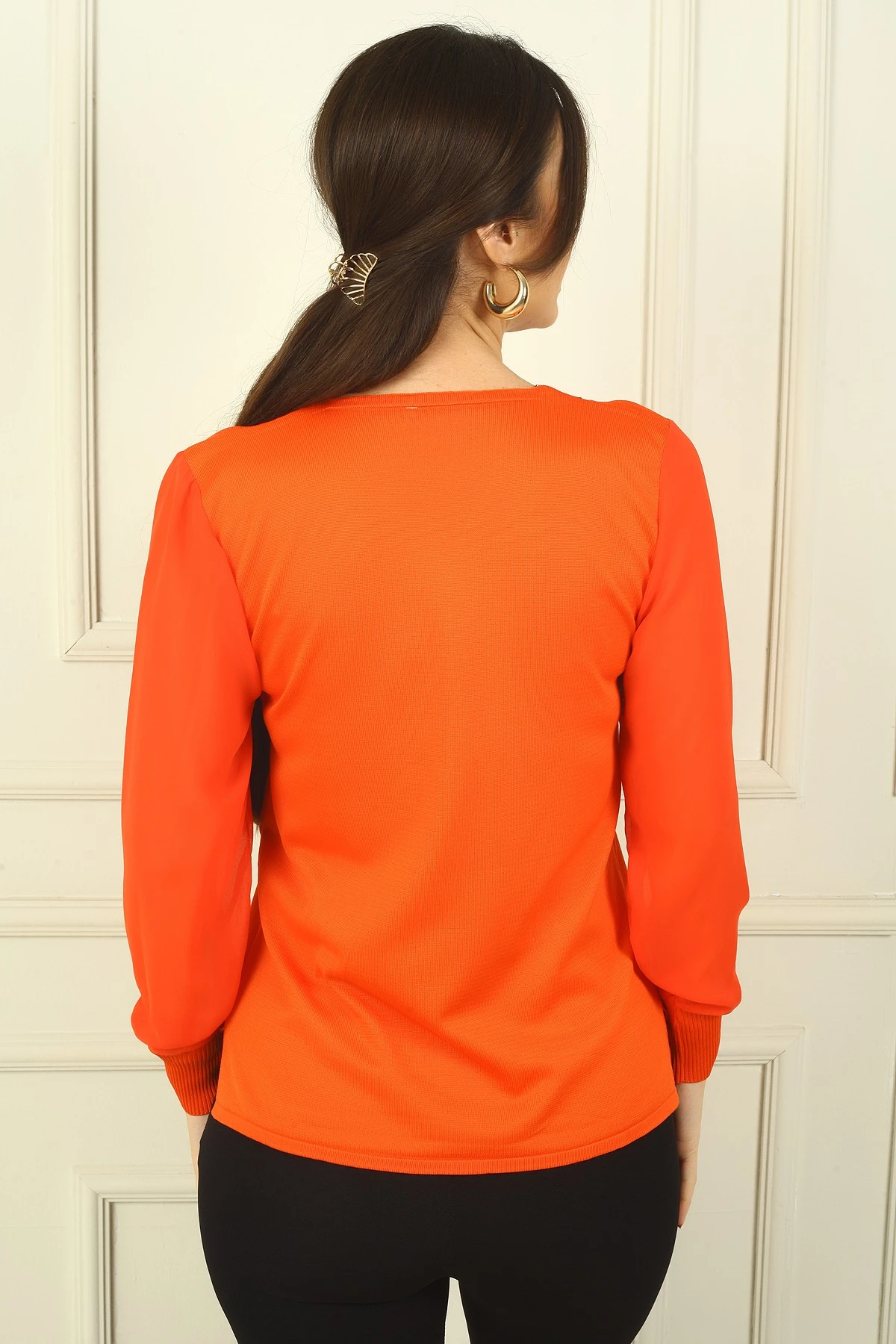 Kadın V Yaka Yarısı Şeritli Kolları Şifon Kazak