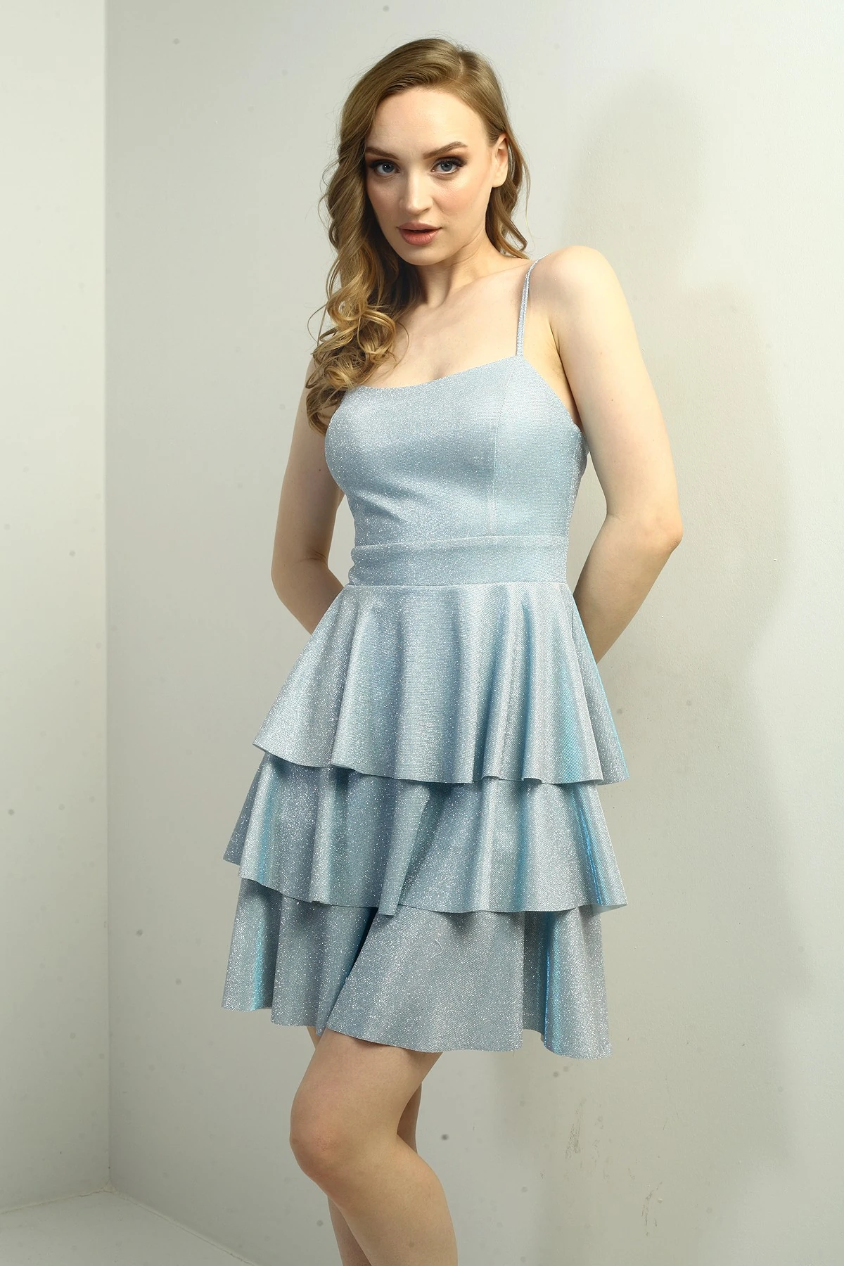 Kadın İp Askılı Simli Kat Kat Kısa Elbise