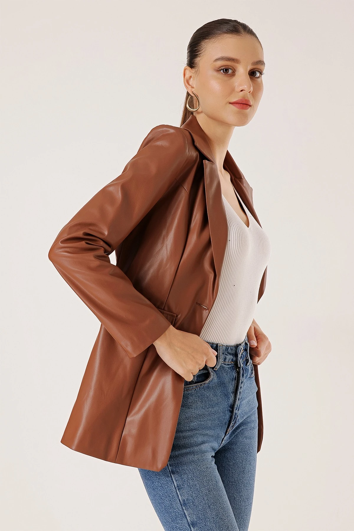 Tek Düğmeli Sahte Cepli Astarlı Deri Ceket