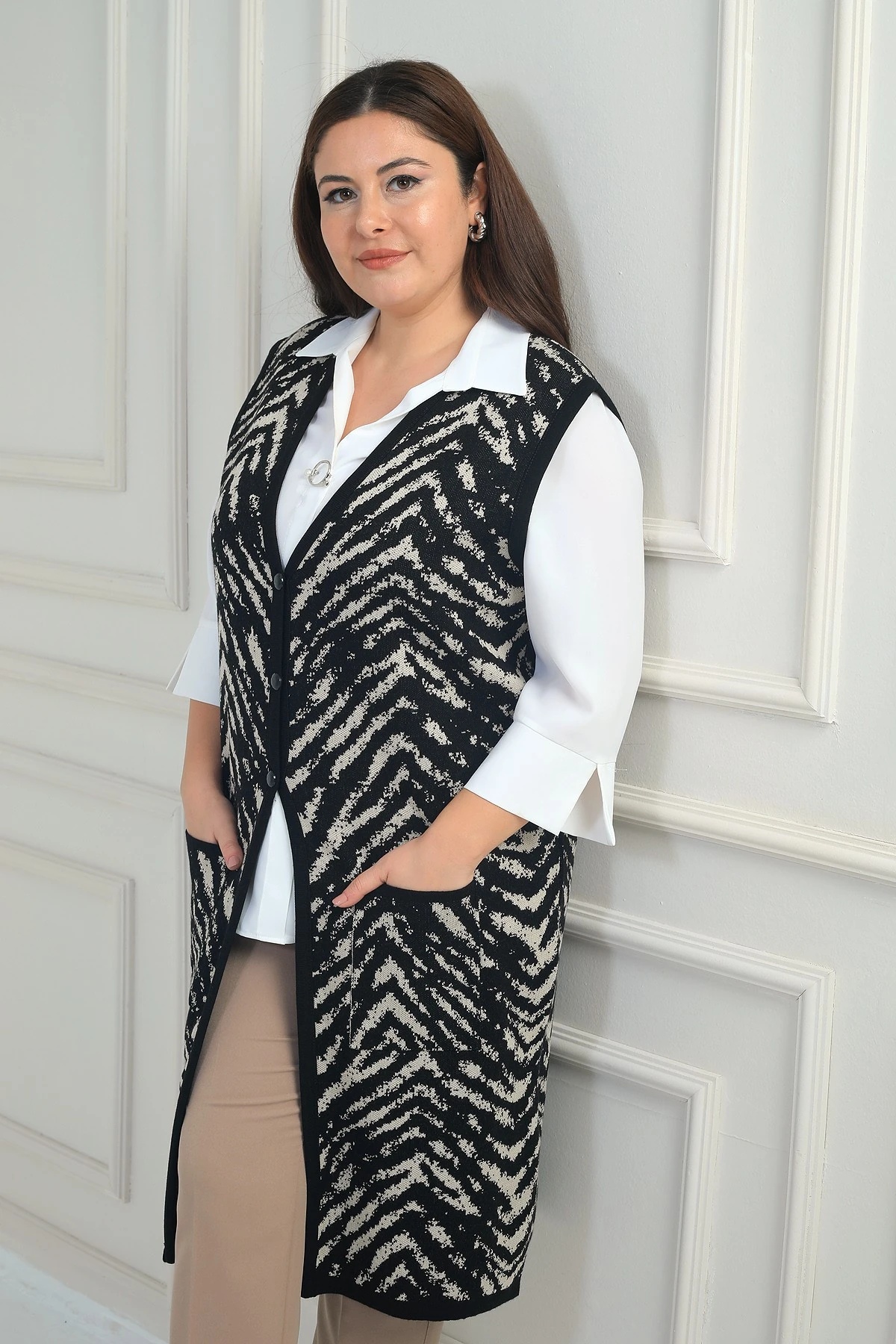 Kadın Zebra Desenli Cepli Büyük Beden Likralı Uzun Triko Yelek