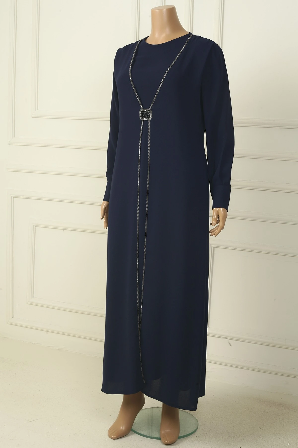 Kadın Kol Ucu Fermuarlı Beli Tokalı Taş Detaylı Büyük Beden Uzun Krep Elbise