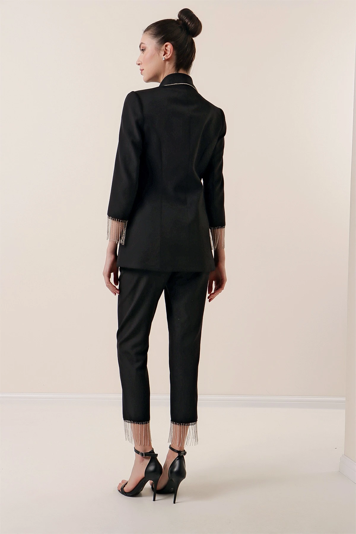 Yaka Ve Kol uçları Taş Zincir Detaylı Astarlı Ceket Cepli Pantolon 2'li Takım