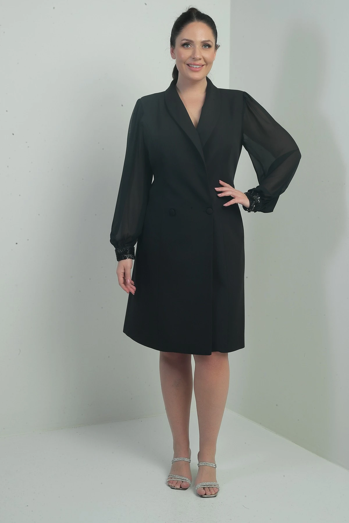 Kadın Kruvaze Yaka Kolları Şifon Boncuk Detaylı Astarlı Büyük Beden Elbise