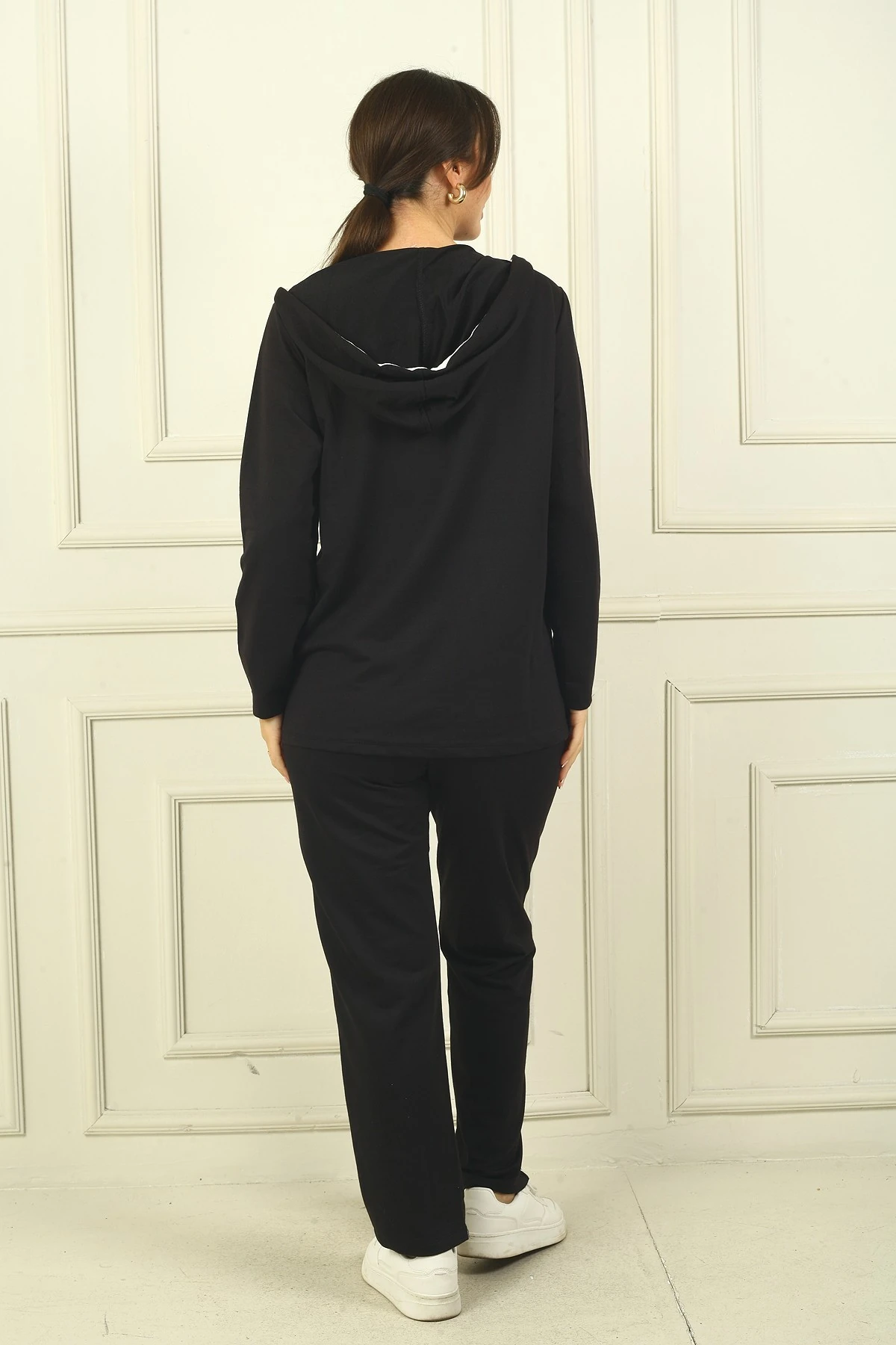 Kadın Kapşonlu Çift Cepli Rahat Kalıp Biyeli İkili Takım