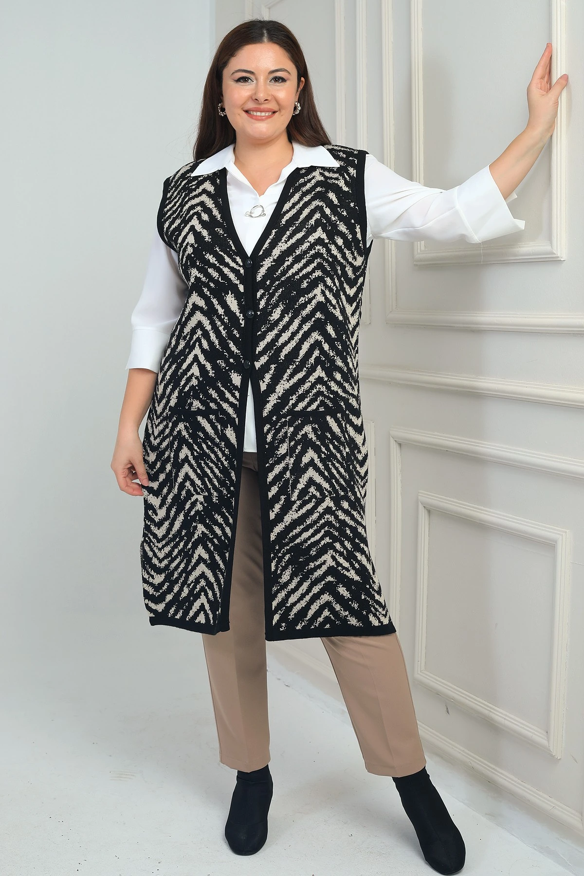 Kadın Zebra Desenli Cepli Büyük Beden Likralı Uzun Triko Yelek