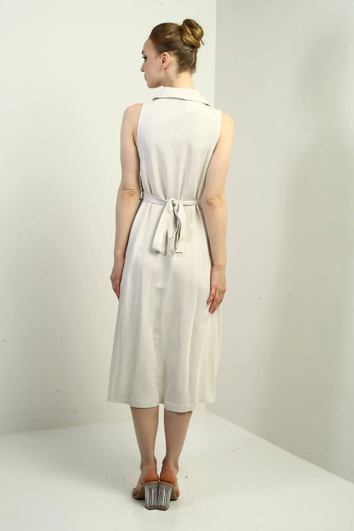 Kadın Polo Yaka Ön Pile Düğme Detaylı Midi Keten Elbise