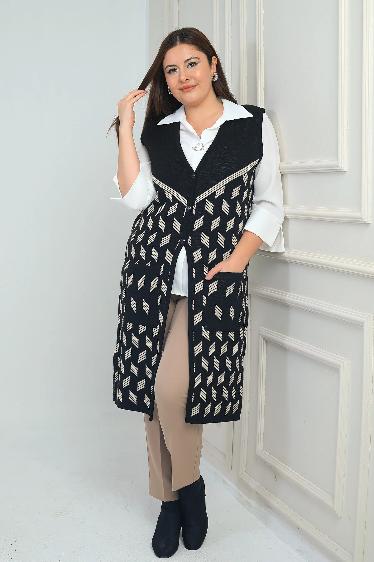 Kadın Geometrik Desen Cepli Büyük Beden Uzun Triko Yelek