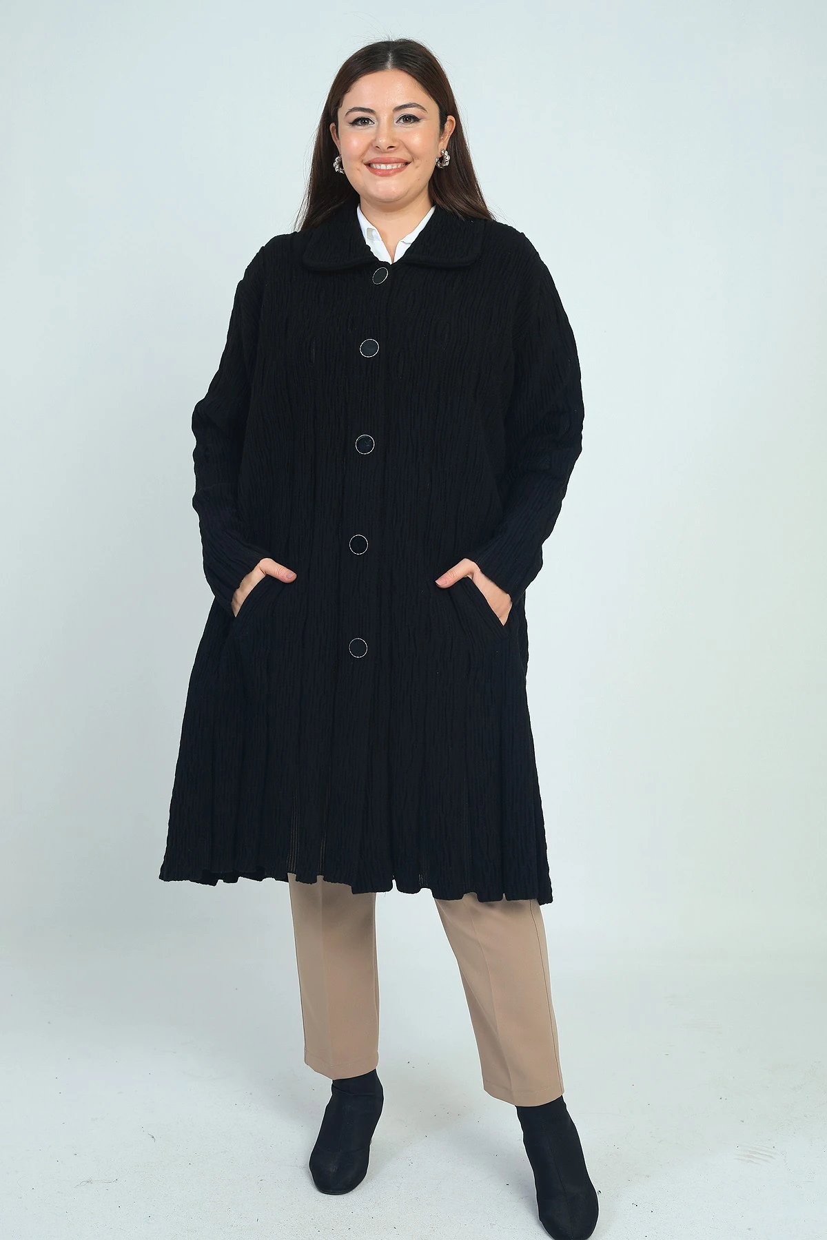 Kadın Desenli Cepli Büyük Beden Triko Kaban