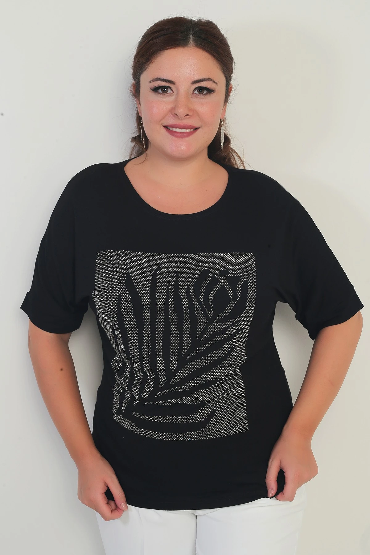 Kadın Kısa Yarasa Kollu Taş Detaylı Gül Desenli Likralı Büyük Beden Bluz