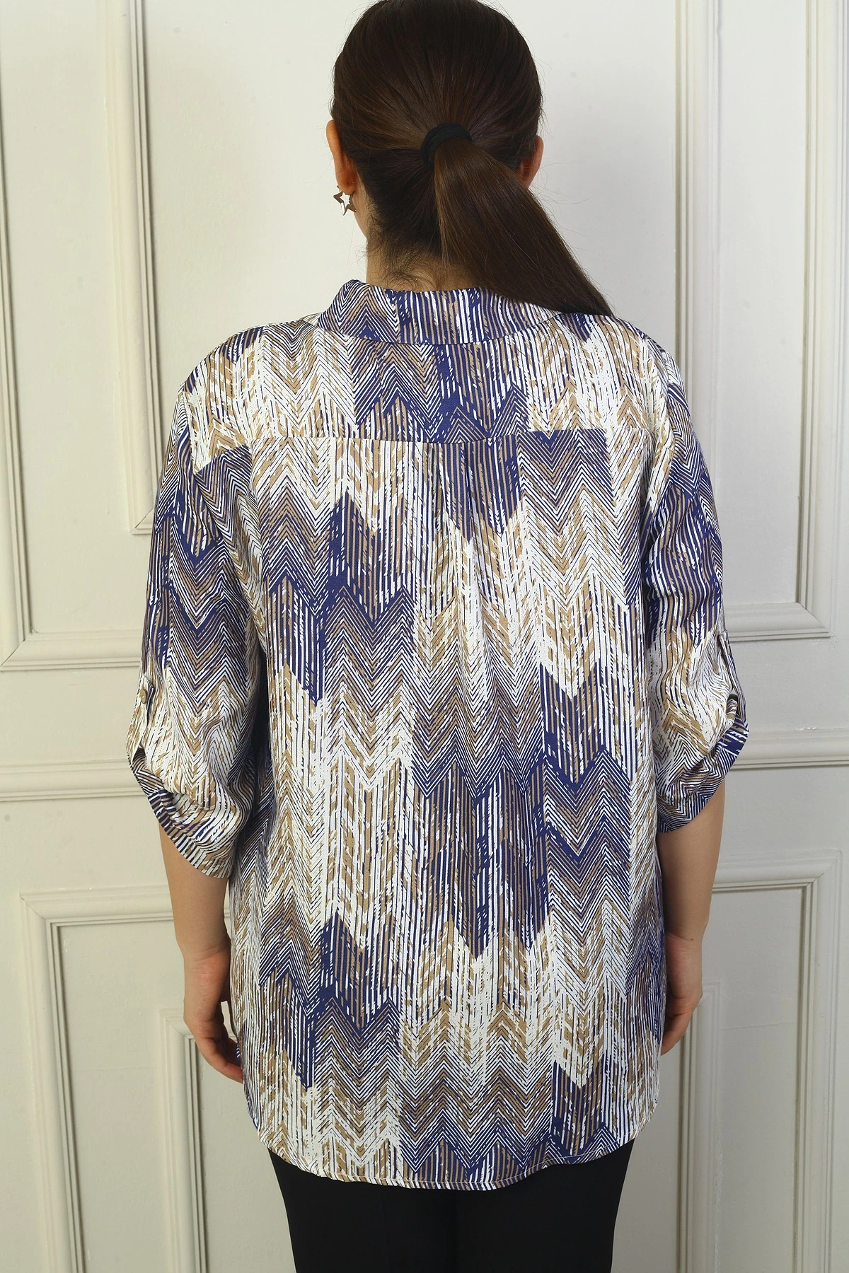 Kadın Kol Katlamalı Zigzag Büyük Beden Gömlek