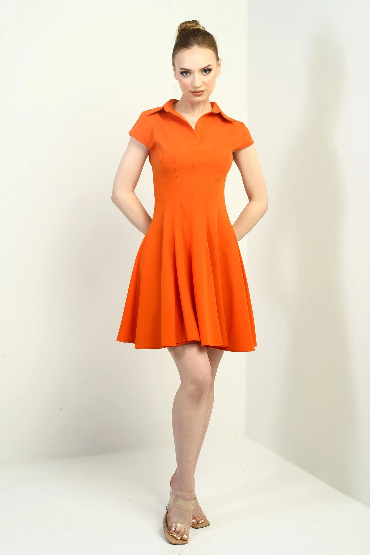 Kadın Polo Yaka Ay Kollu Likralı Kloş Kısa Elbise