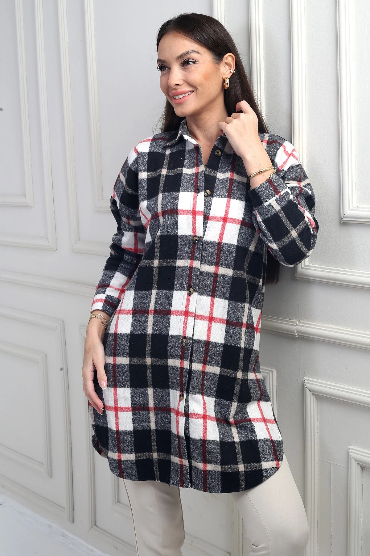 Kadın Yanları Yırtmaçlı Ekose Uzun Gömlek