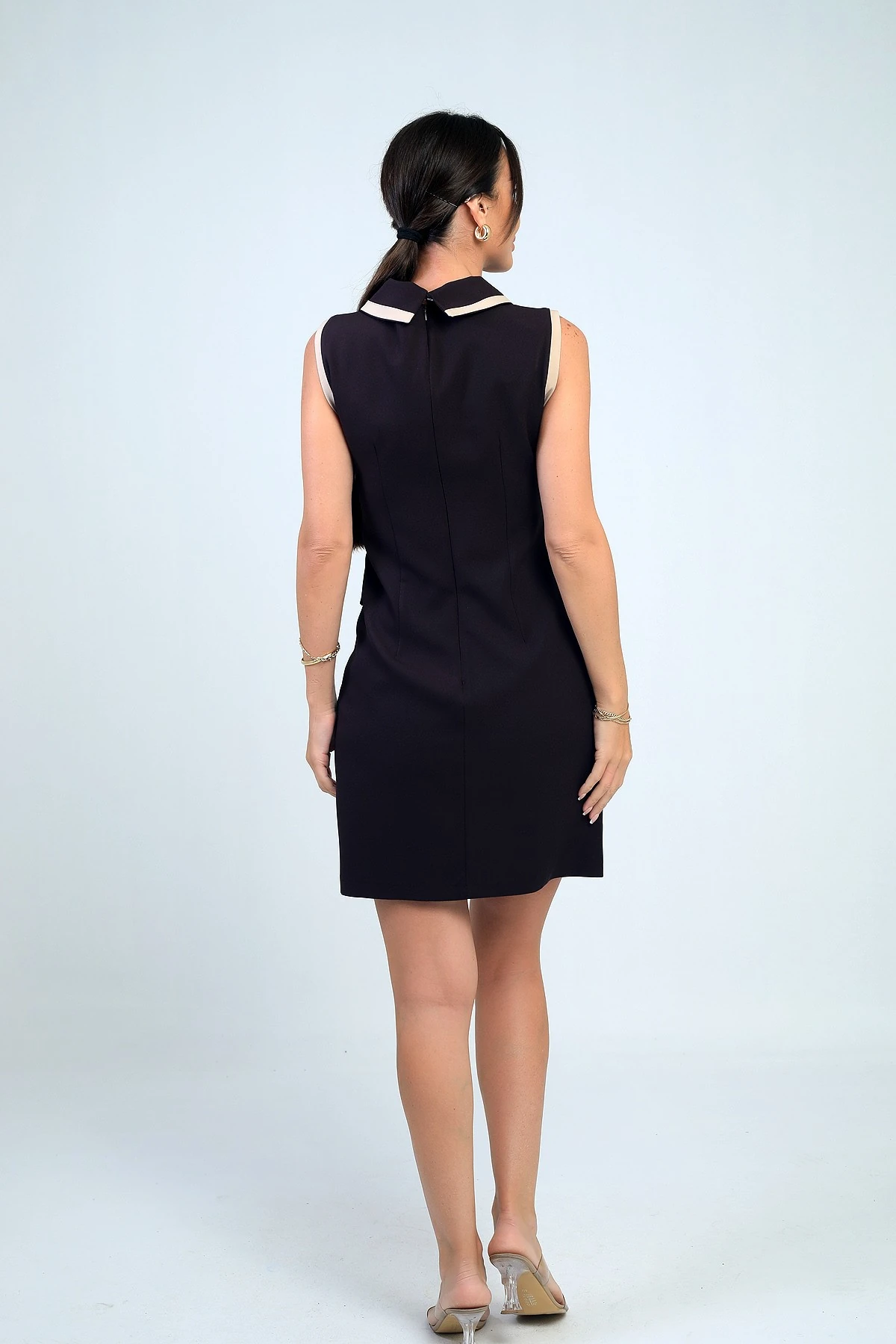 Kadın Metal Düğme Detaylı Garni Biyeli Kısa Elbise