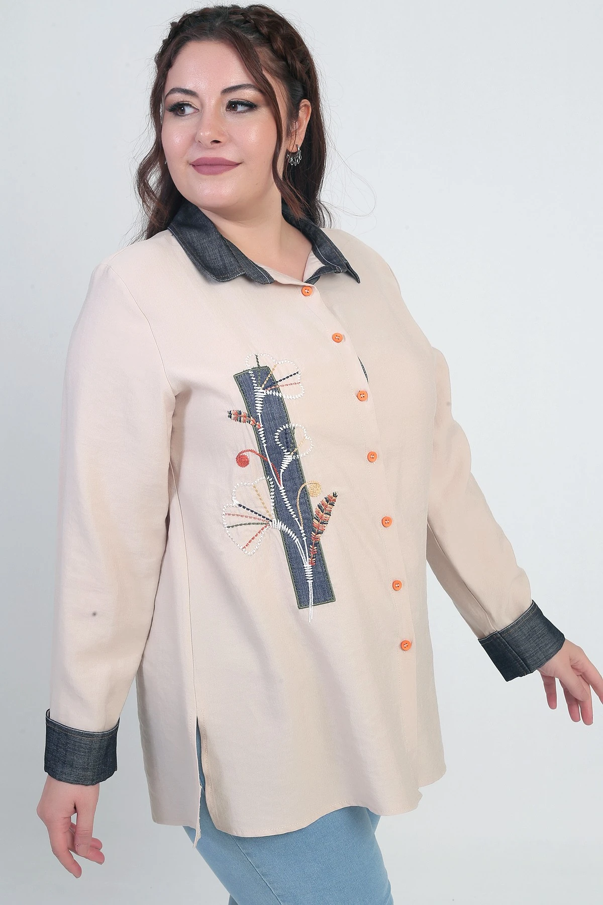 Kadın Önü Nakış İşlemeli Kot Aplikeli Büyük Beden Lyocell Gömlek