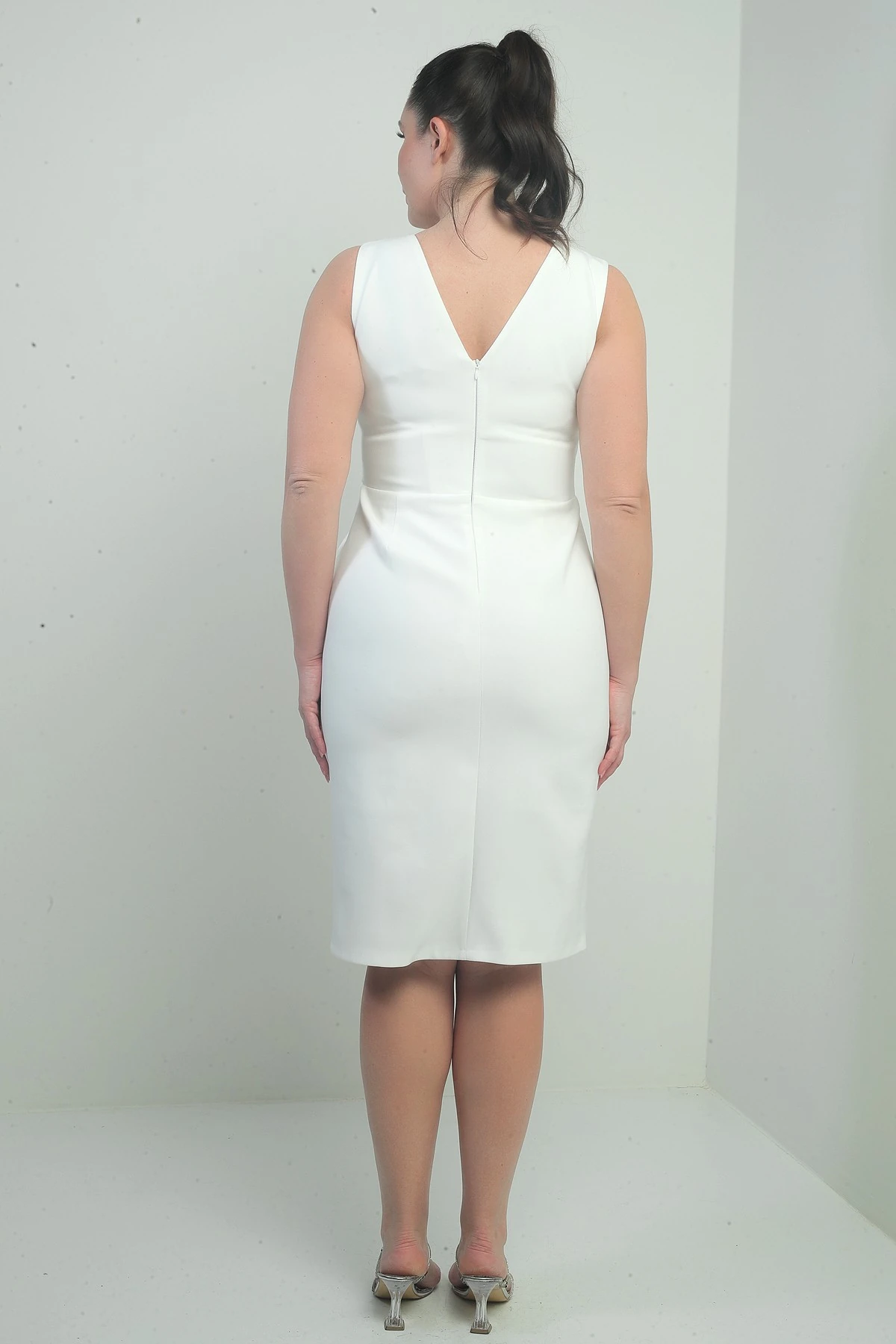 Kadın Ön Arka V Yaka Kendinden Telalı 3 Boyut Çiçek Detaylı Büyük Beden Midi Elbise