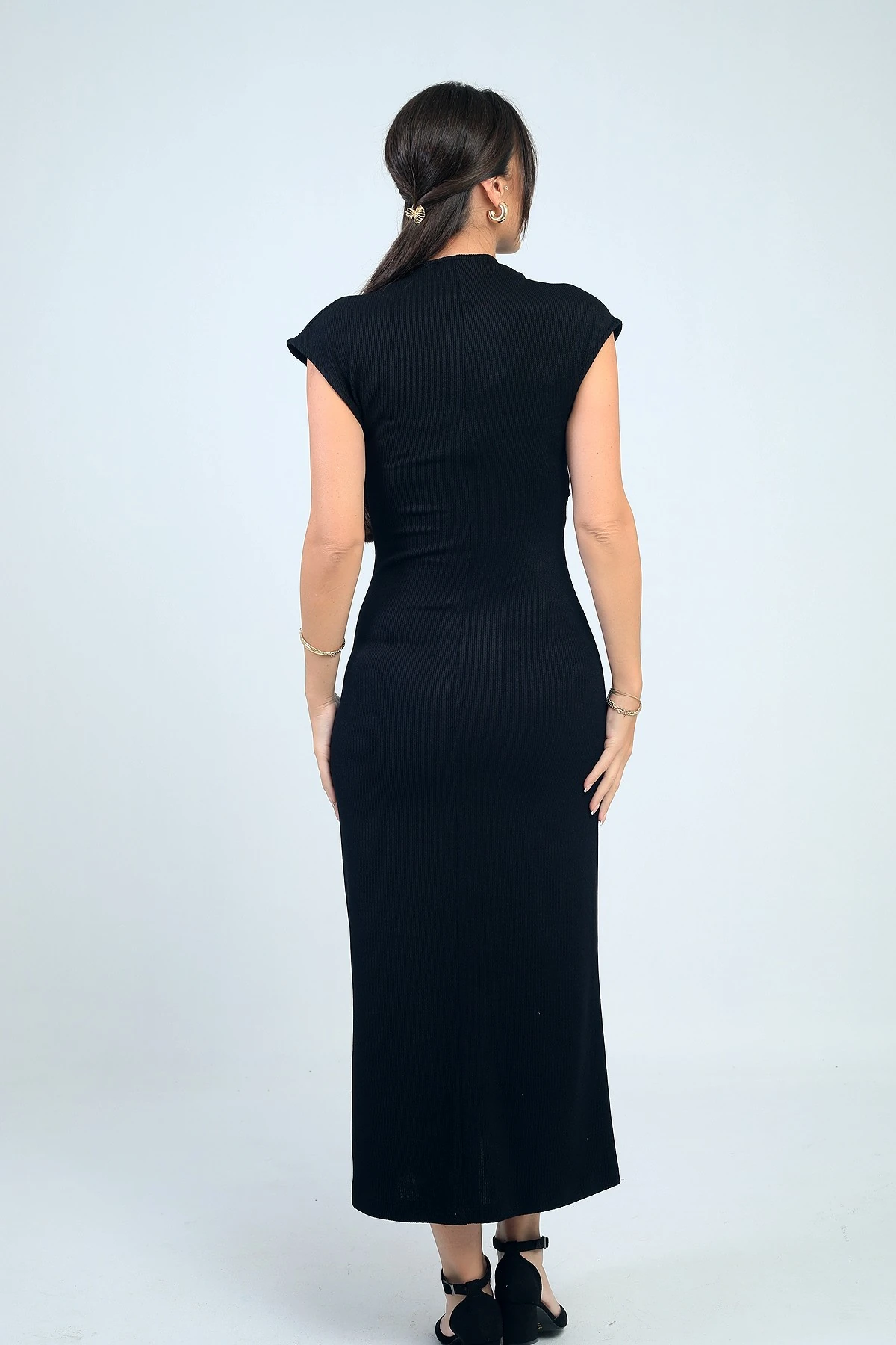 Kadın Degaje Yakalı Toka Detaylı Likralı Uzun Elbise