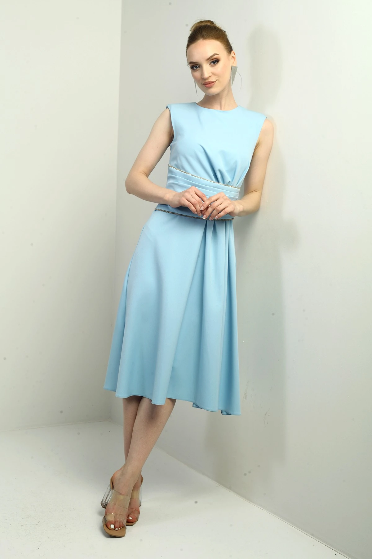 Kadın Beli Taş Detaylı Drapeli Kloş Midi Krep Elbise