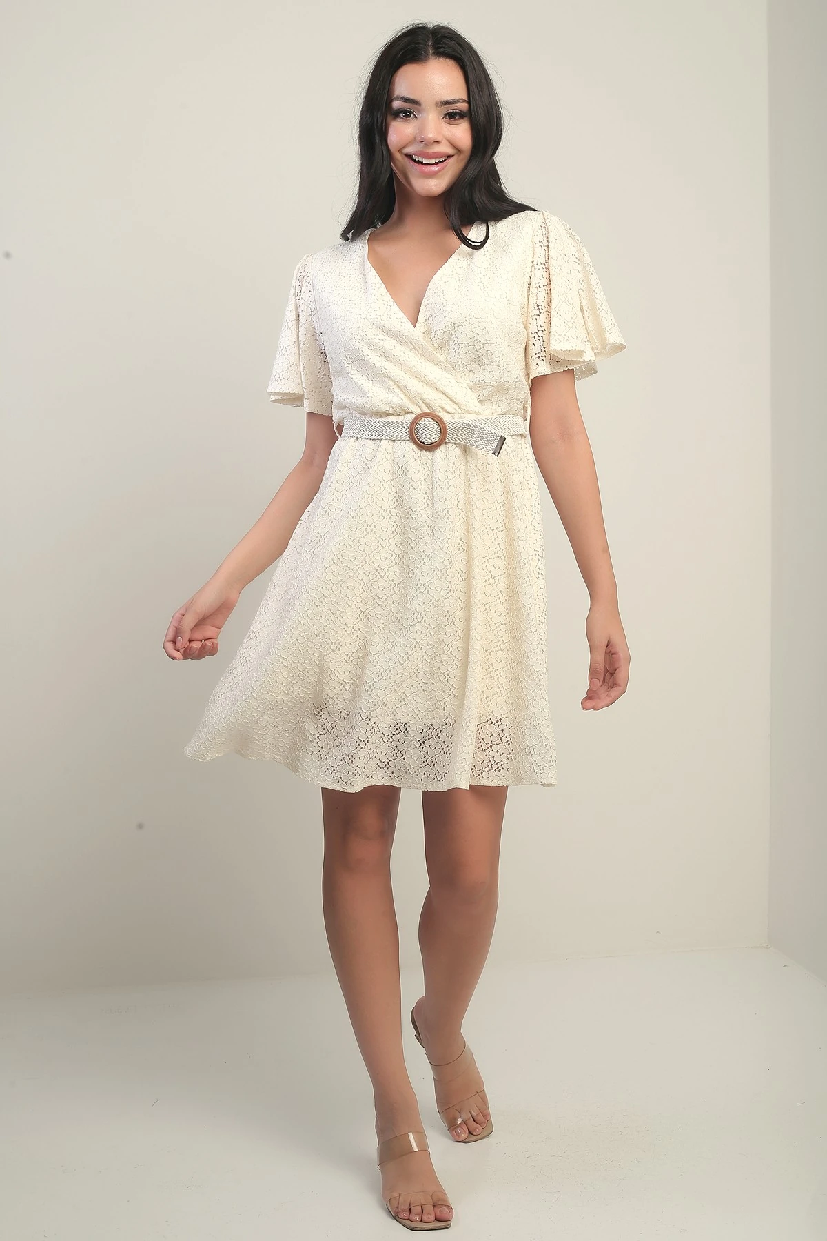 Kruvaze Yaka Beli Kemerli Astarlı Kol Volanlı Yırtmaçlı Dantel Elbise