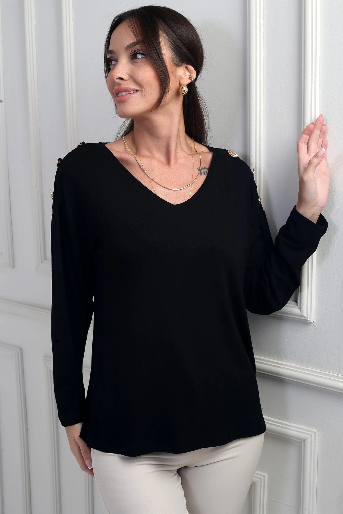 Kadın V Yaka Omuzu Düğmeli Likralı Çilek Bluz