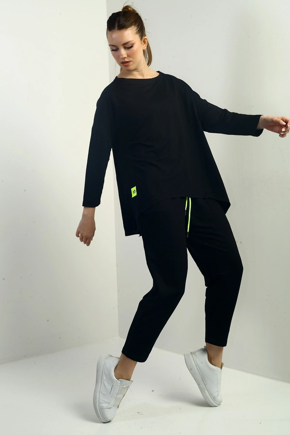 Kadın Ön Kısa Arka Uzun YAnları Yırtmaçlı Sweat Beli Lastikli Cepli Pantolon İki İplik 2'li Takım