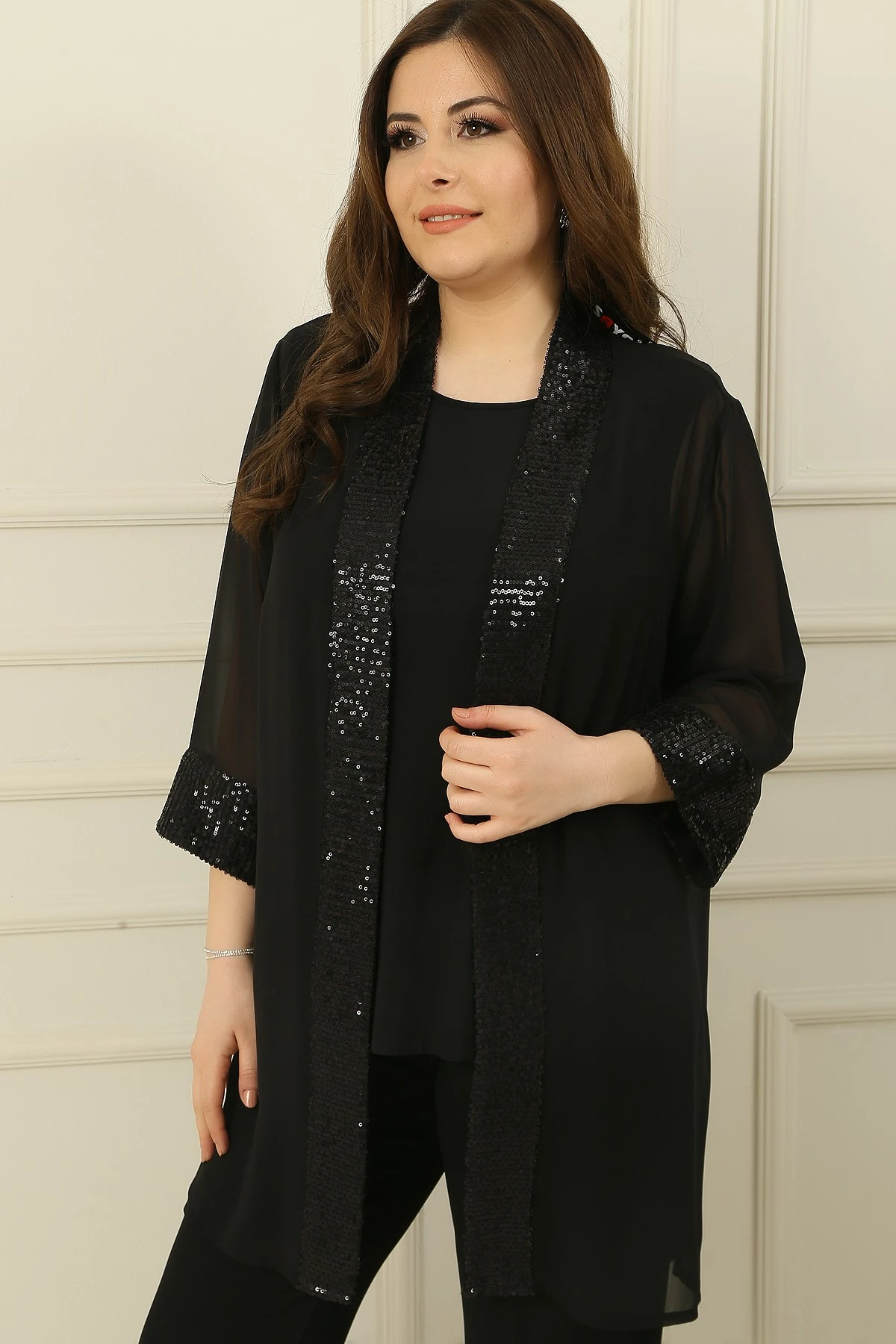 Şal Yaka Pulpayet Detaylı Şifon Ceket İçi Kolsuz Bluz Büyük Beden 2'li Takım