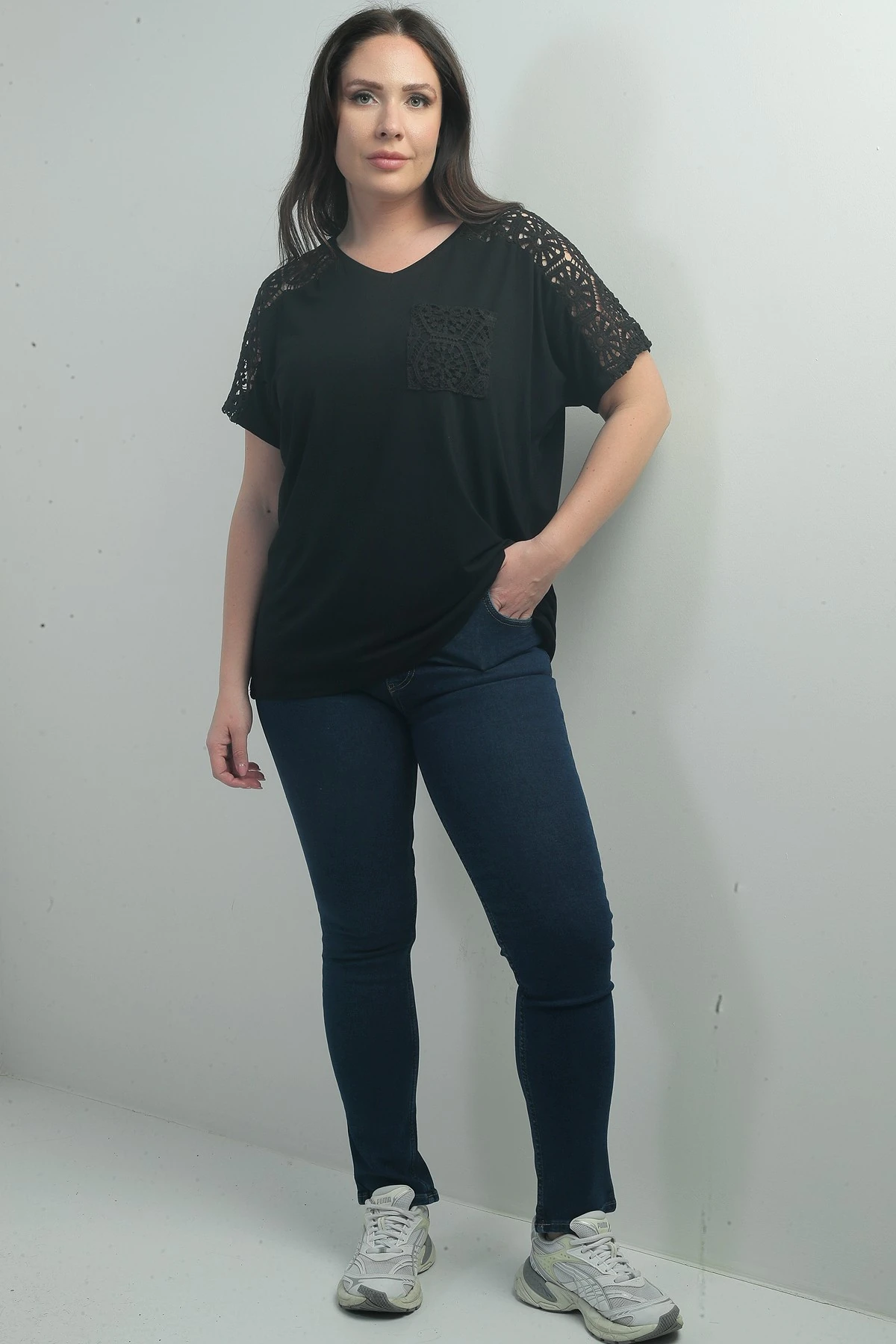 Kadın Yüksek Bel Boru Paça Likralı Büyük Beden Kot Pantolon