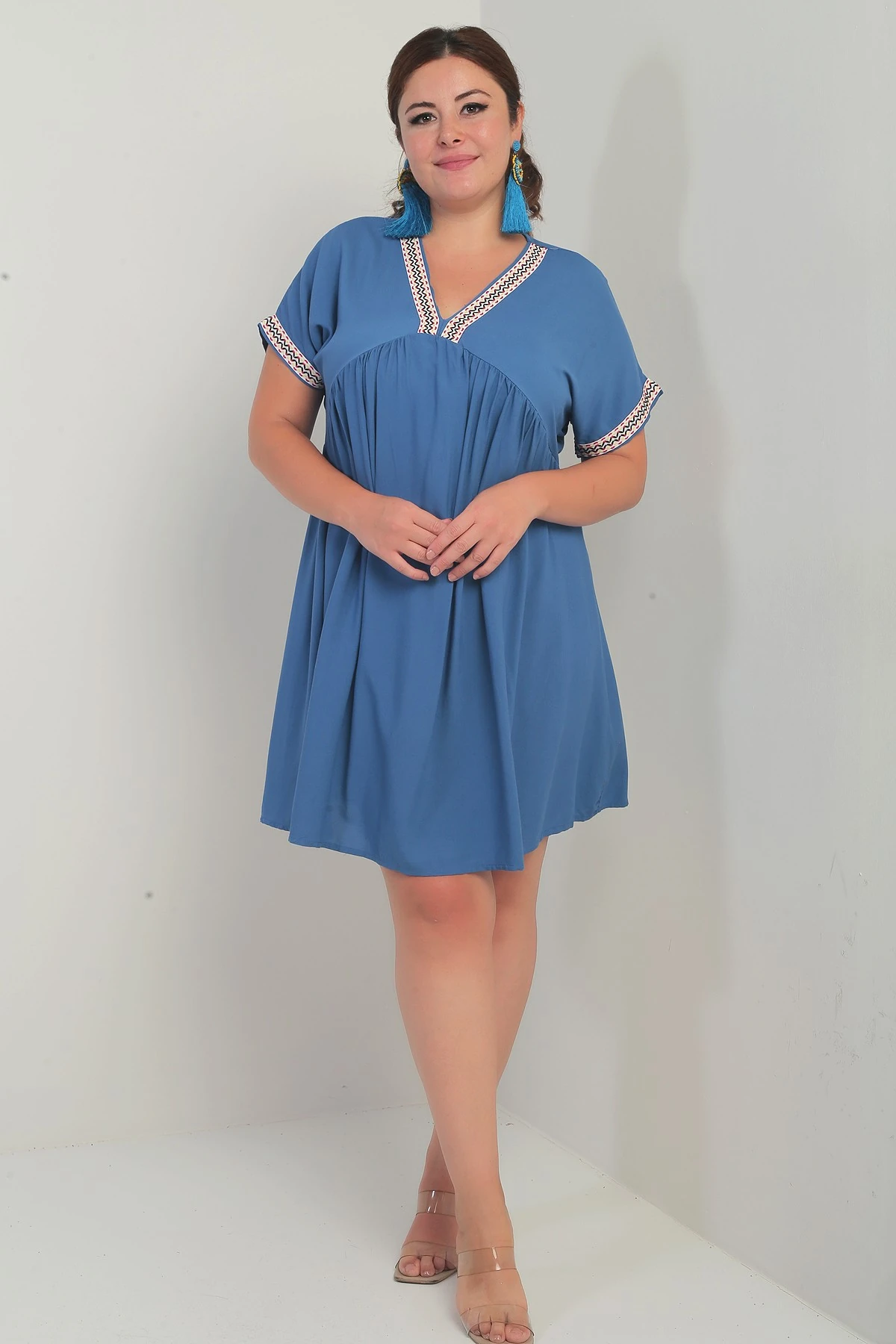 Kadın Yaka-Kol Zigzag Şerit Detaylı Büyük Beden Elbise