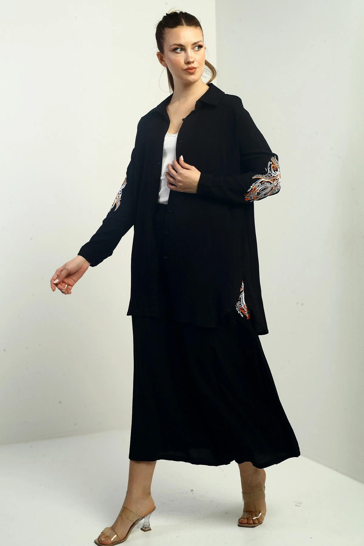 Kadın Yanları Yırtmaçlı Tunik Gömlek Beli Lastikli Cepli Palazzo Pantolon Nakışlı Oversize 2'li Takım