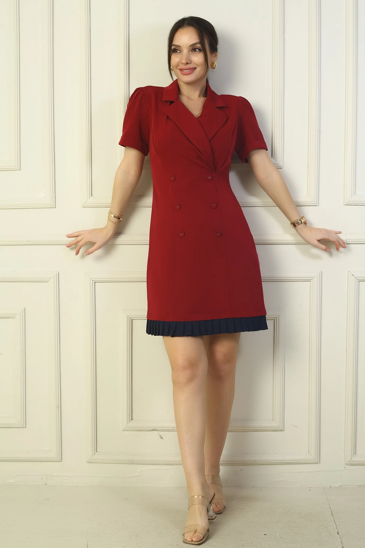 Kruvaze Yaka Düğmeli Etek Ucu Plise Detaylı Elbise