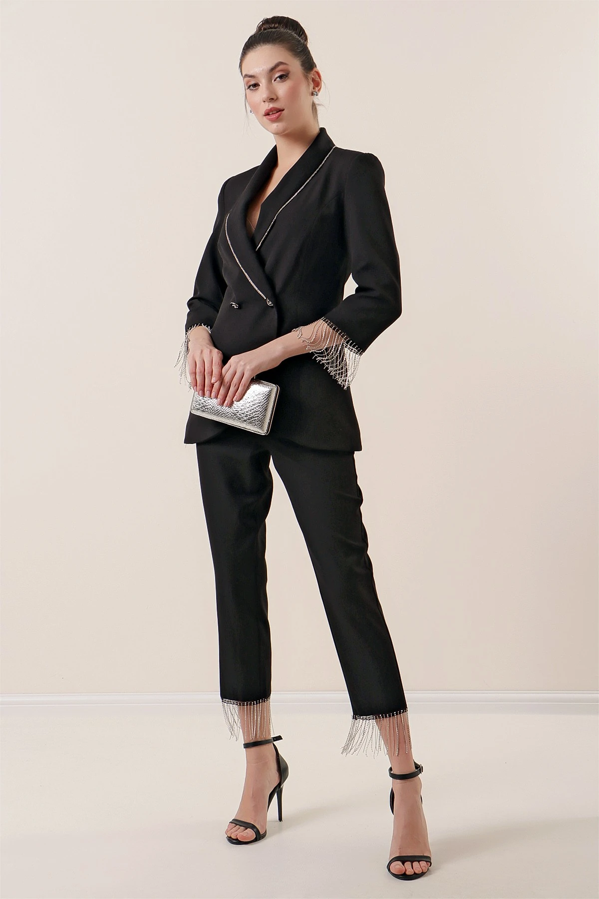 Yaka Ve Kol uçları Taş Zincir Detaylı Astarlı Ceket Cepli Pantolon 2'li Takım