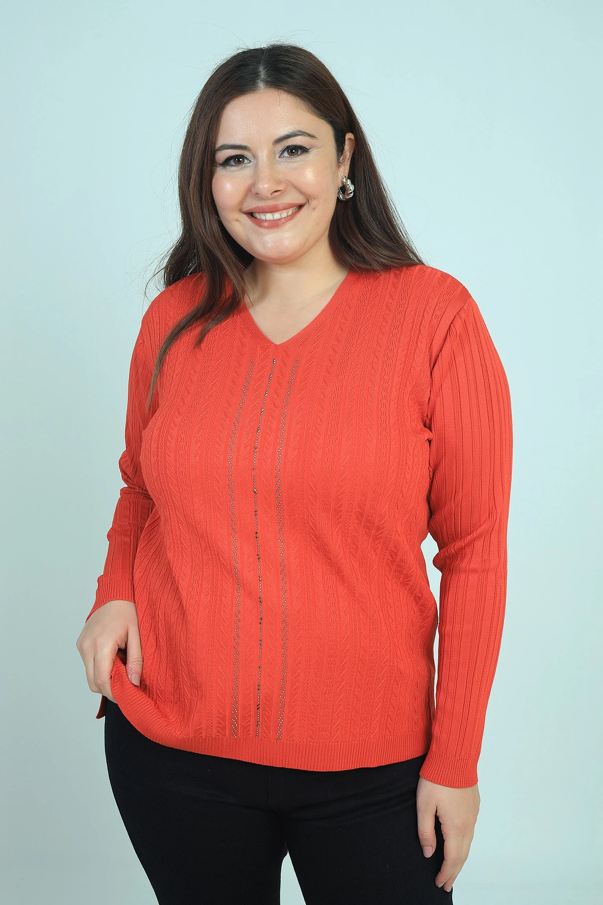 Kadın V Yaka Önü Şerit Taş Baskılı Fitilli Büyük Beden Soğuk İplik Triko Bluz