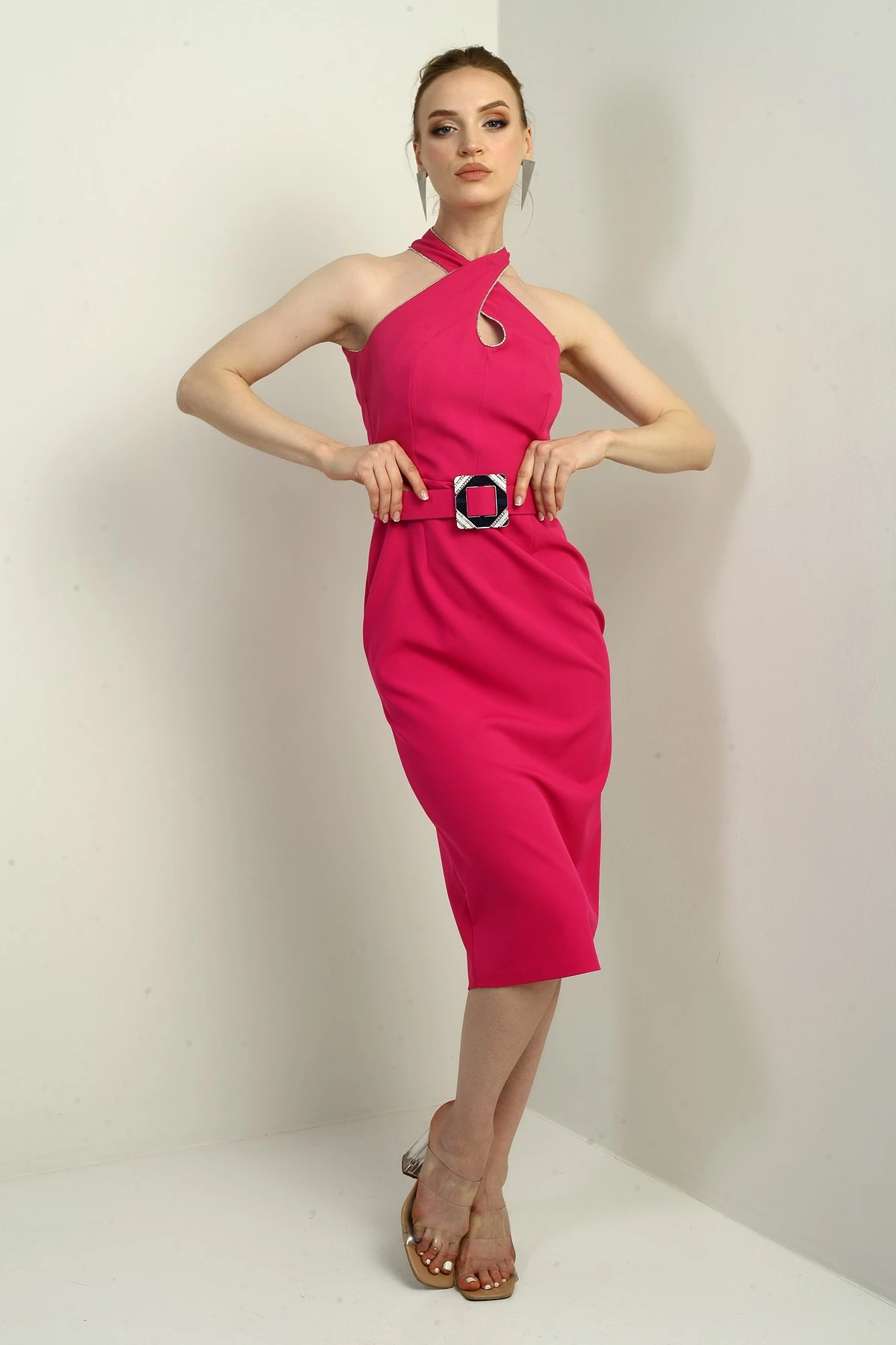 Kadın Taşlı Çapraz Yaka Beli Kemerli Midi Krep Elbise
