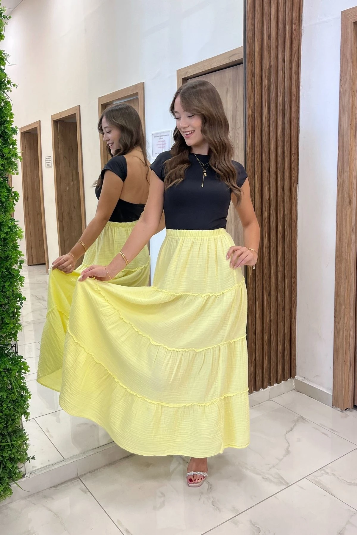 Kadın Beli Lastikli Katlı Müslin Uzun Etek