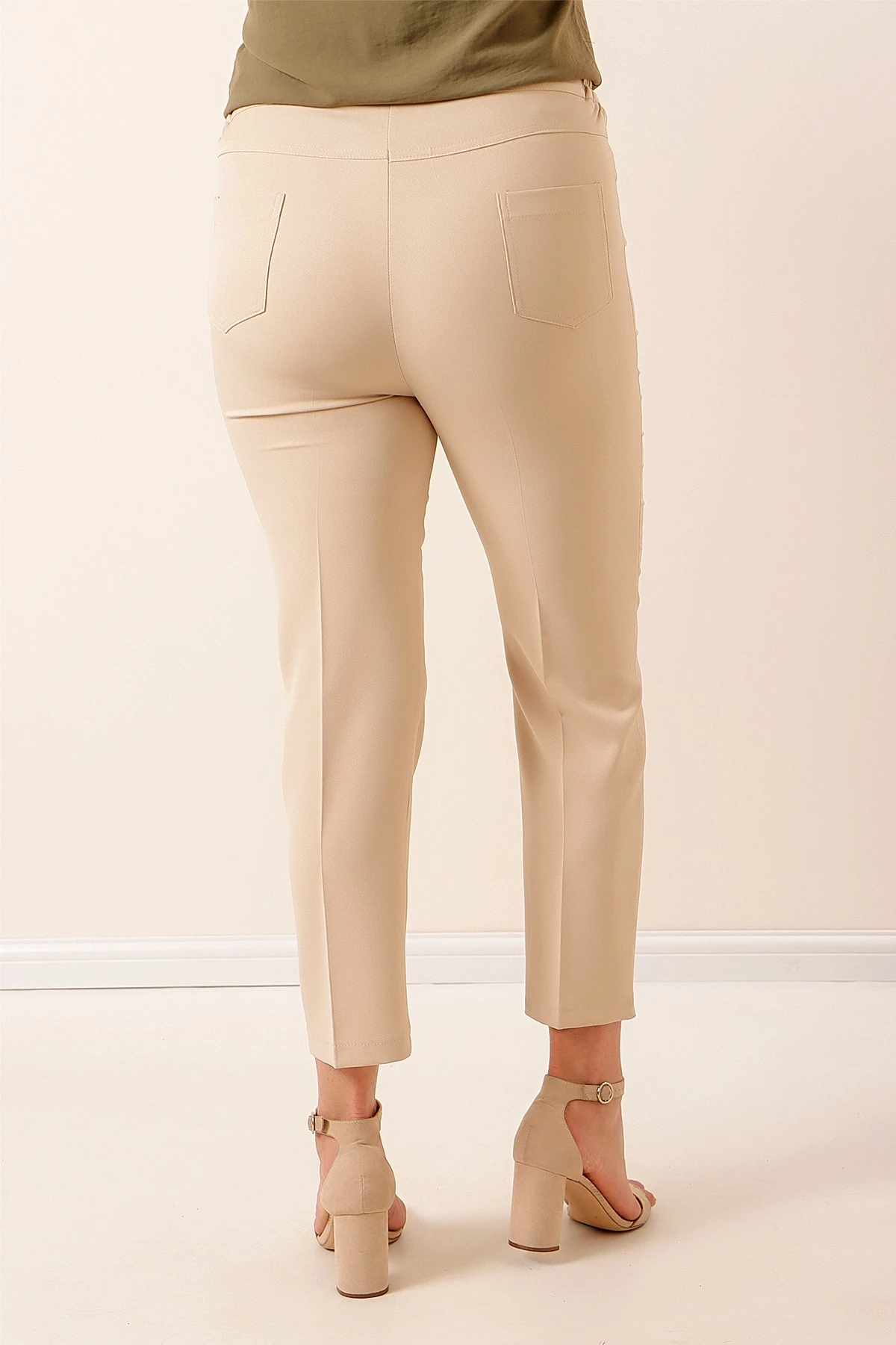 Beli Lastikli En Boy Likralı Büyük Beden Pantolon