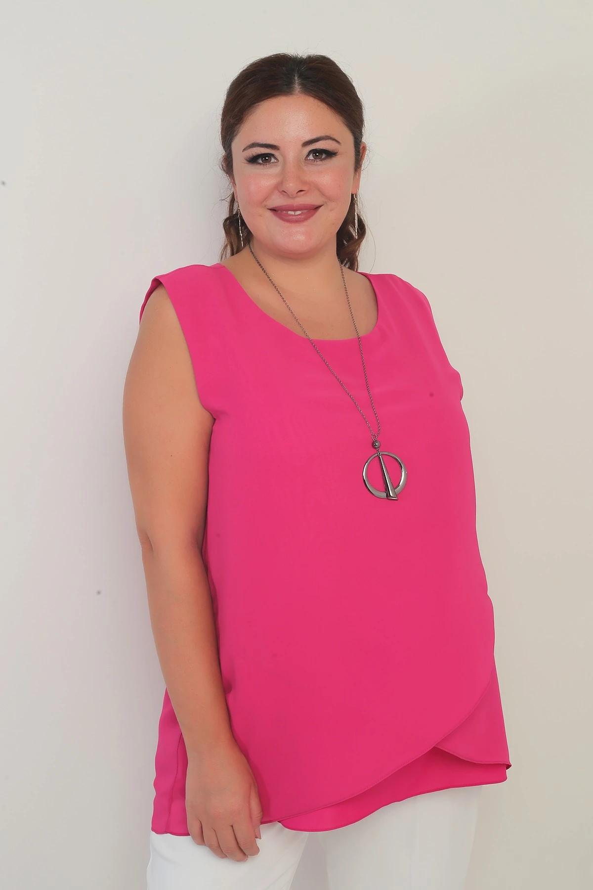 Kadın Üstü Şifon Kolsuz Büyük Beden Bluz