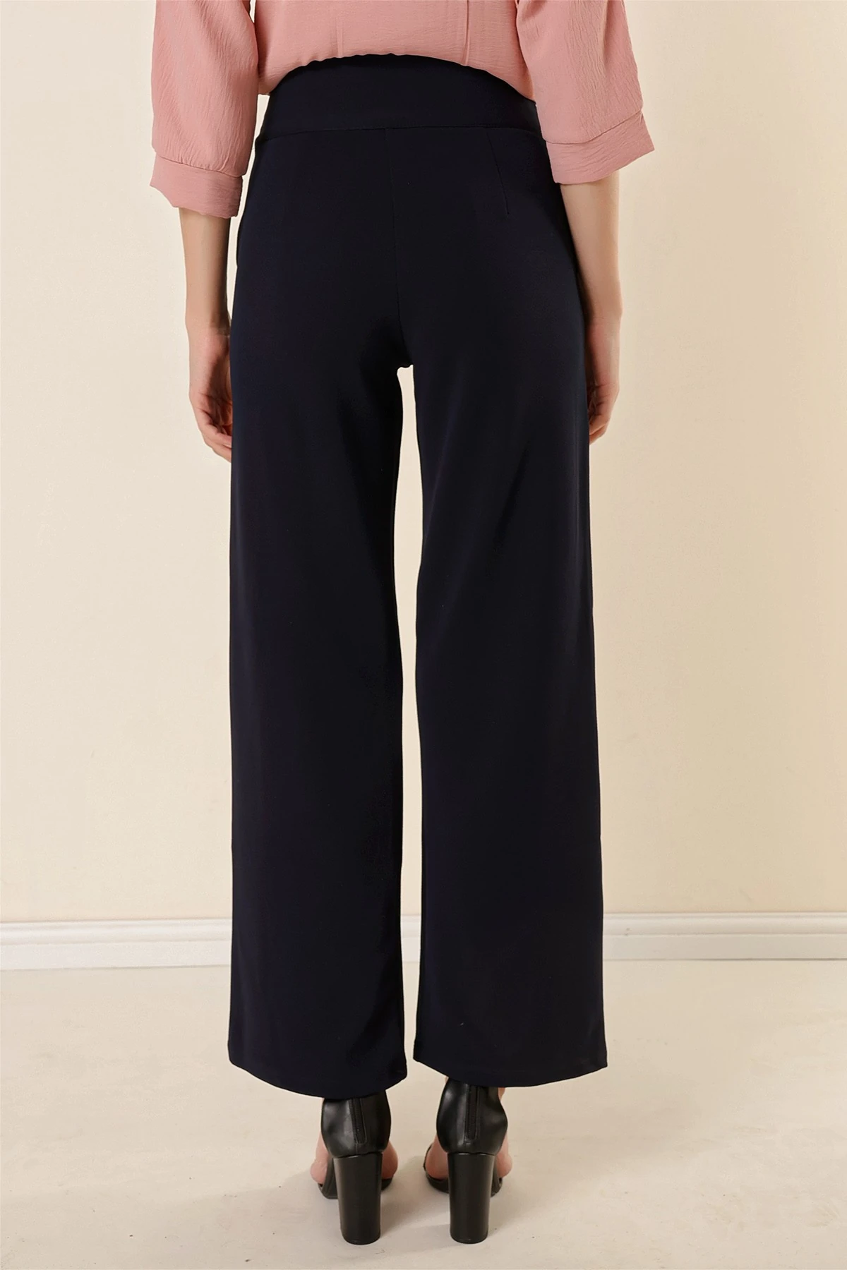 Beli Korsajlı Cepli Örme Krep Palazzo Pantolon