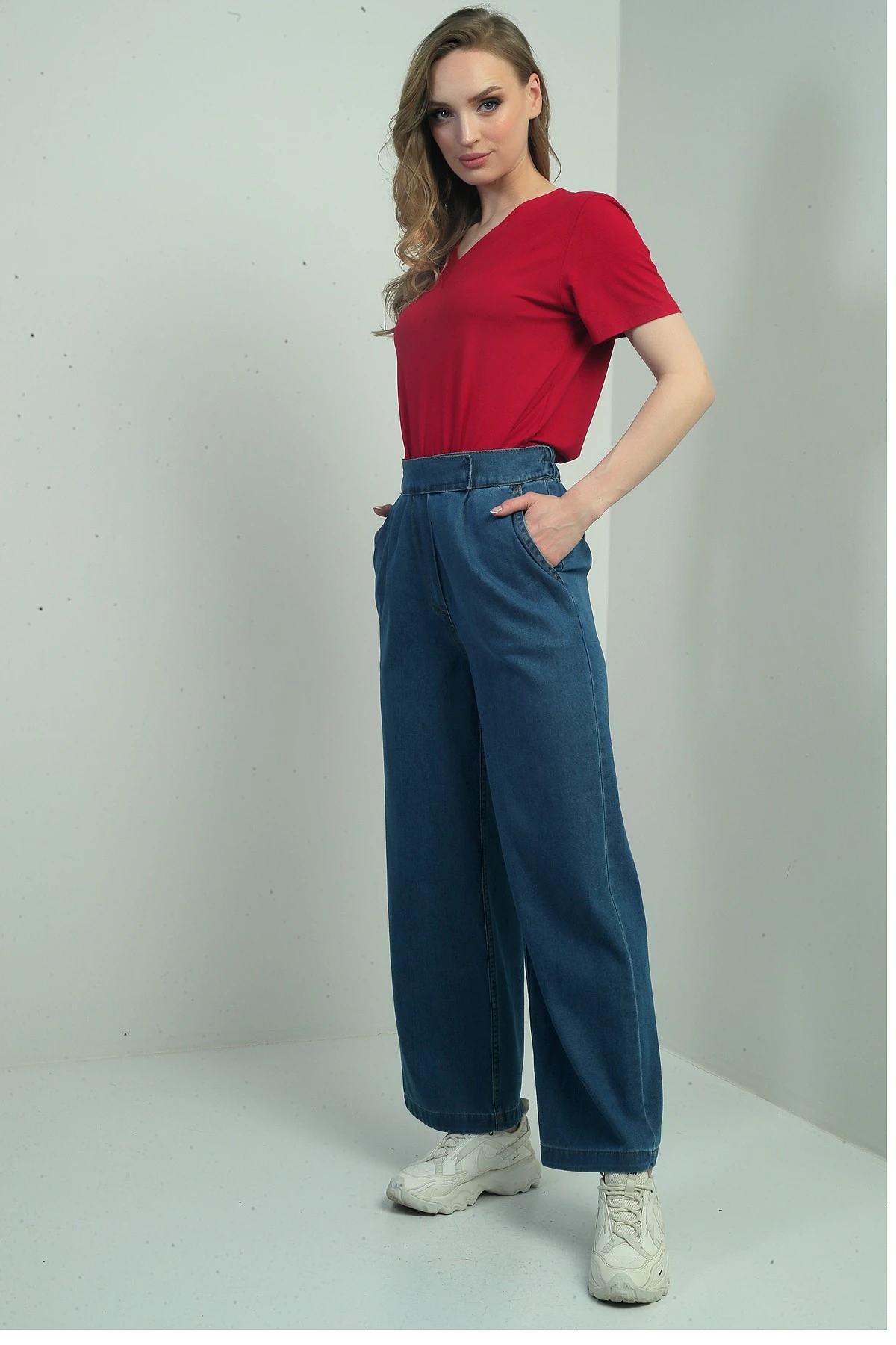 Kadın Beli Lastikli Ve Cırtlı Yandan Cepli Bol Paça Kot Pantolon