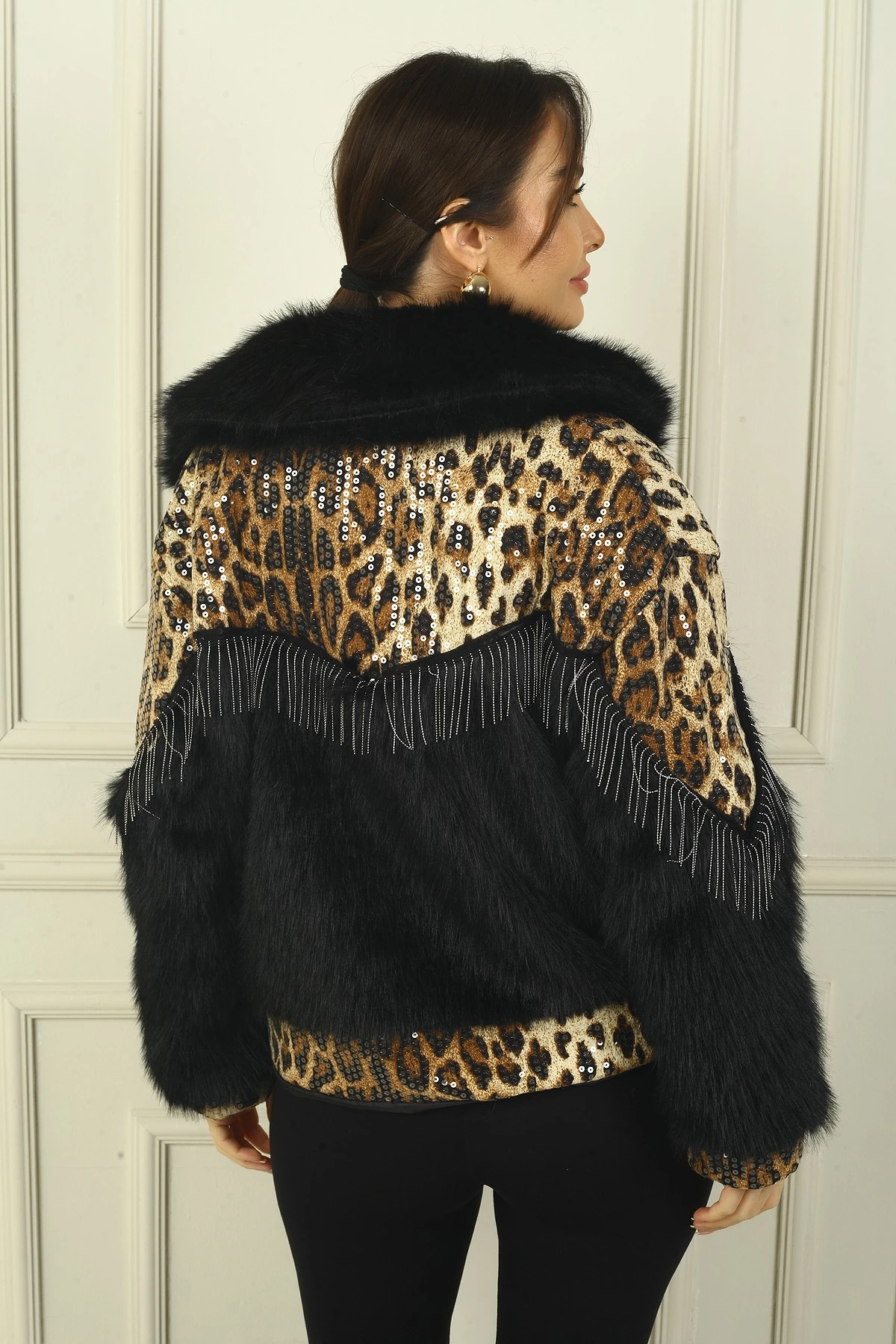 Kadın Leopar Kumaş Detaylı Cepli İçi Astarlı Kürk Ceket