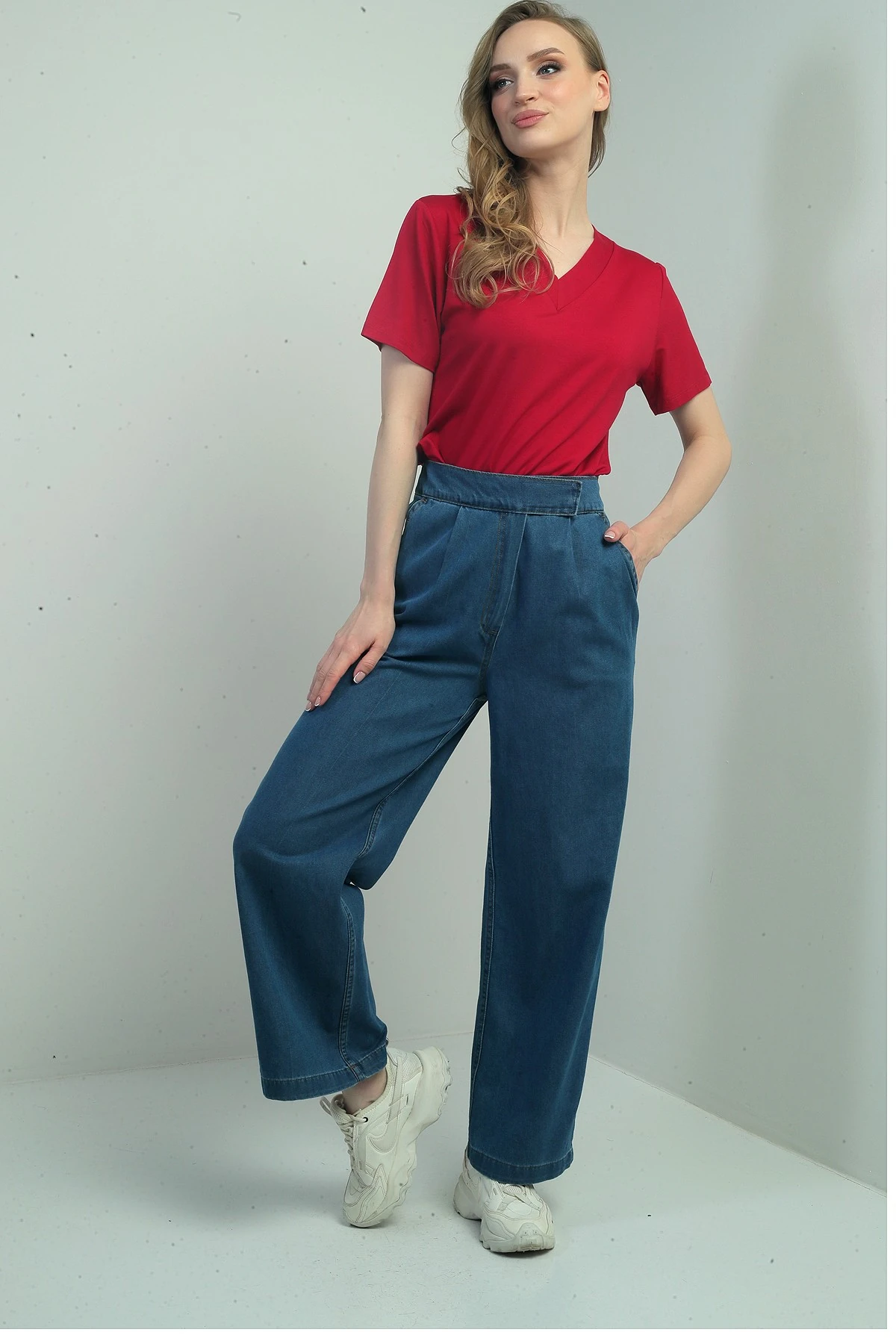 Kadın Beli Lastikli Ve Cırtlı Yandan Cepli Bol Paça Kot Pantolon