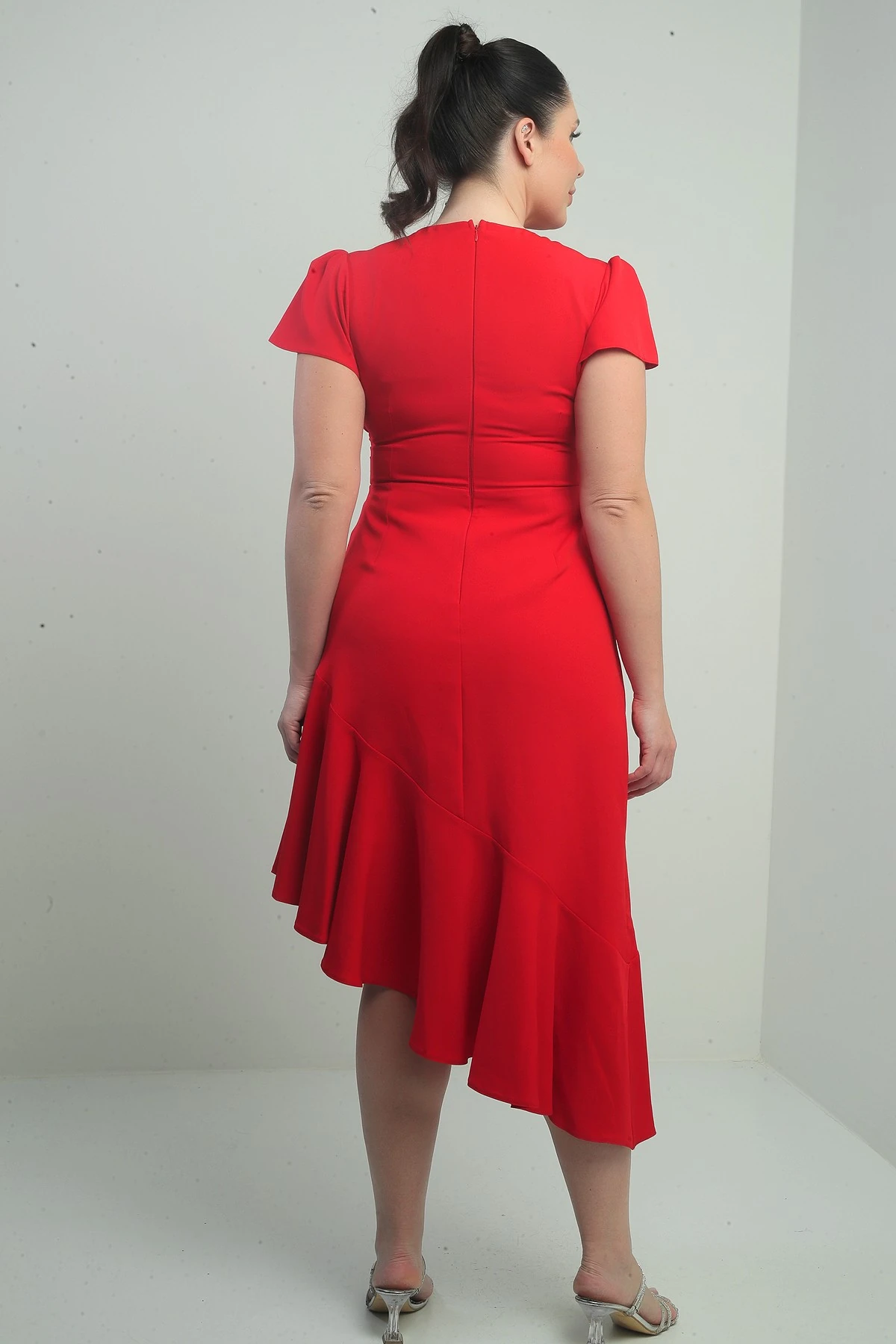 Kadın Kruvaze Yaka Önü Drapeli Astarlı Eteği Volanlı Büyük Beden Krep Elbise