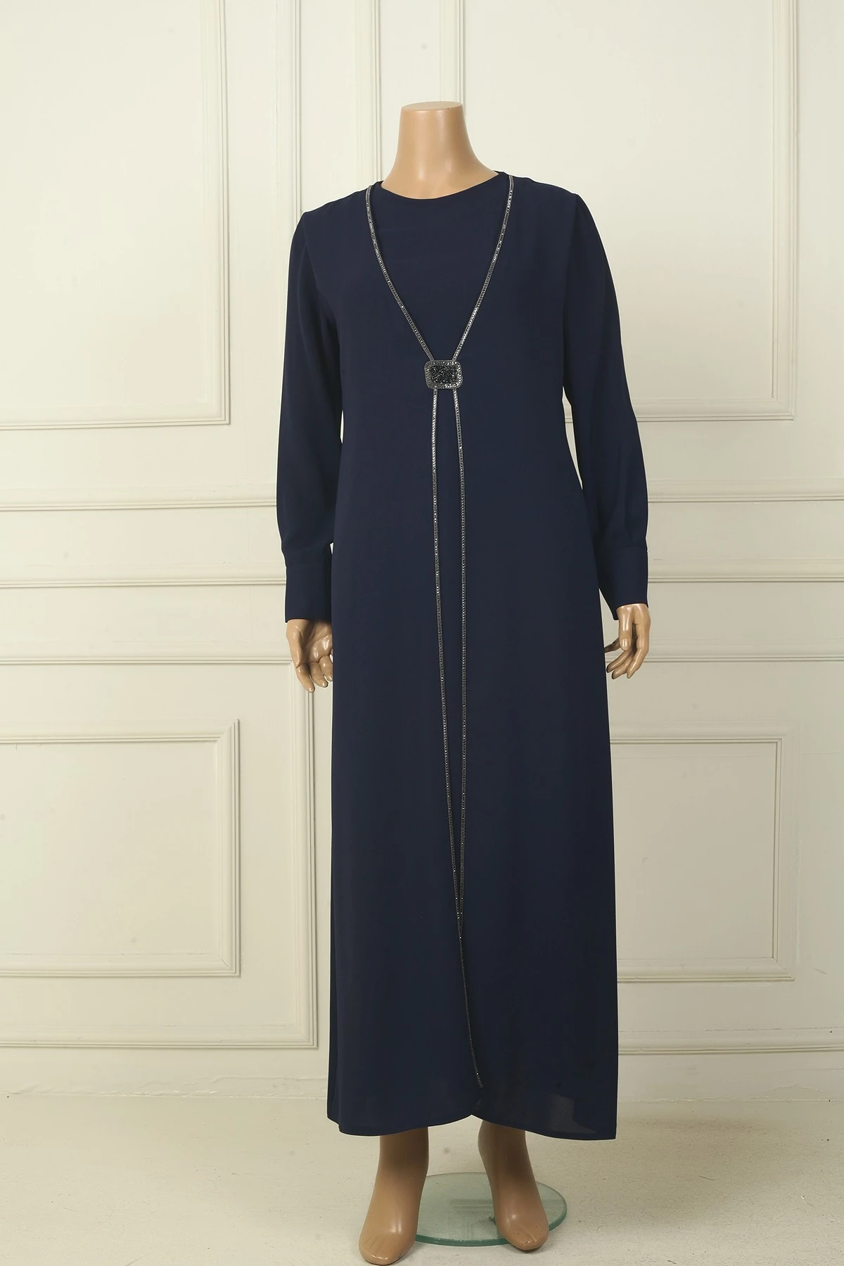 Kadın Kol Ucu Fermuarlı Beli Tokalı Taş Detaylı Büyük Beden Uzun Krep Elbise