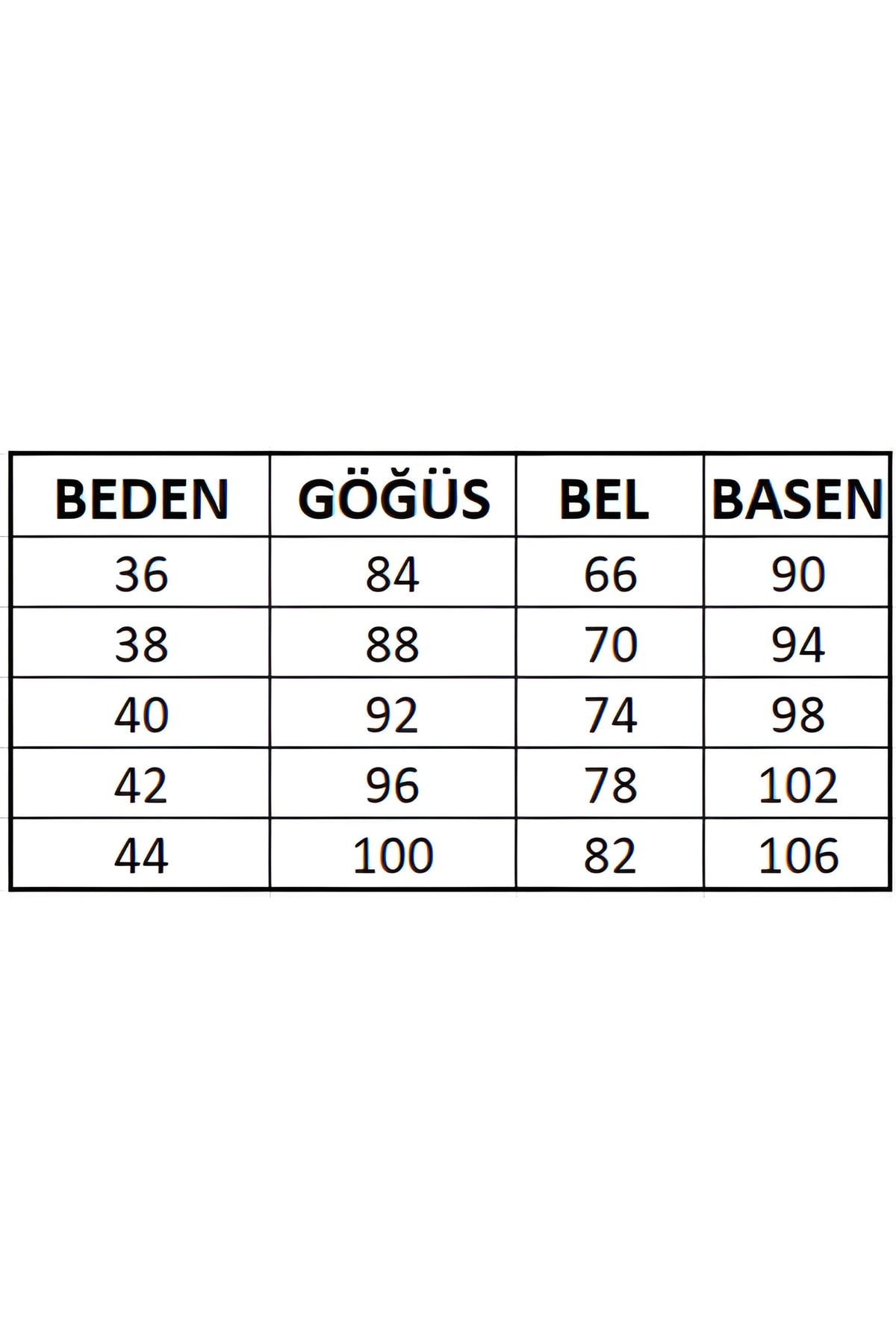 Sırt Dekolteli Yırtmaçlı Abiye Elbise