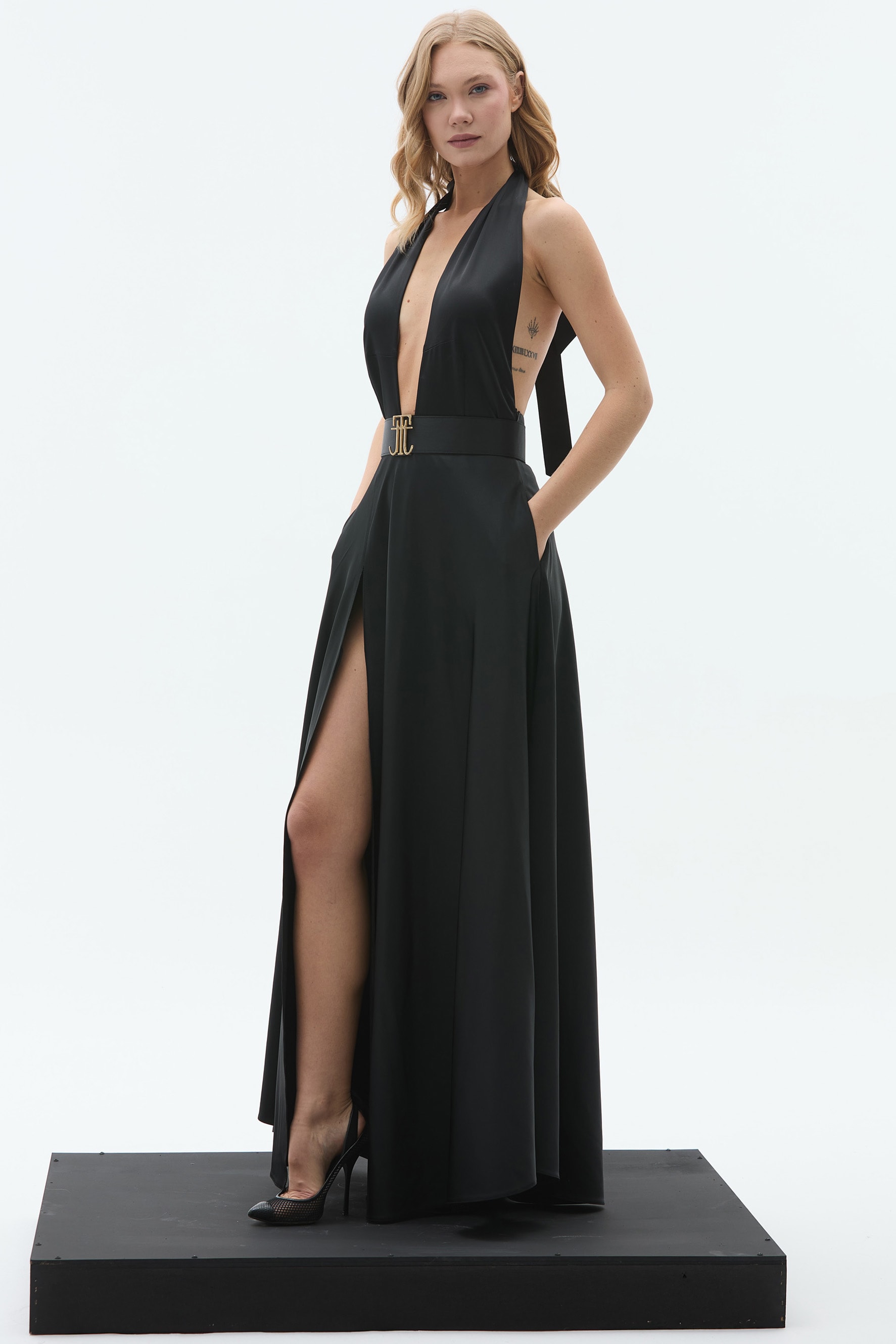 RÈVE NOIR GECE ELBİSESİ