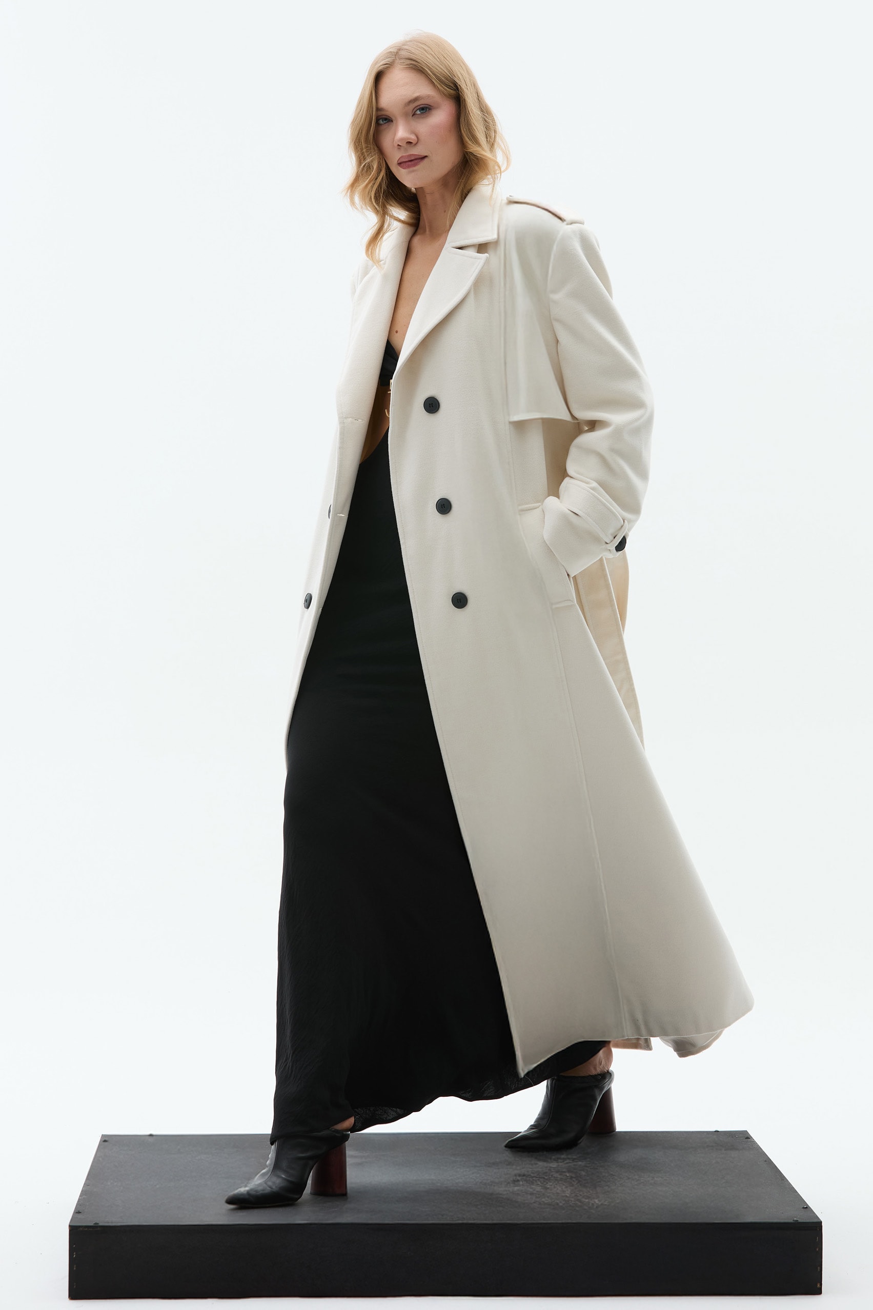 TINA BEYAZ KAŞMİR PALTO