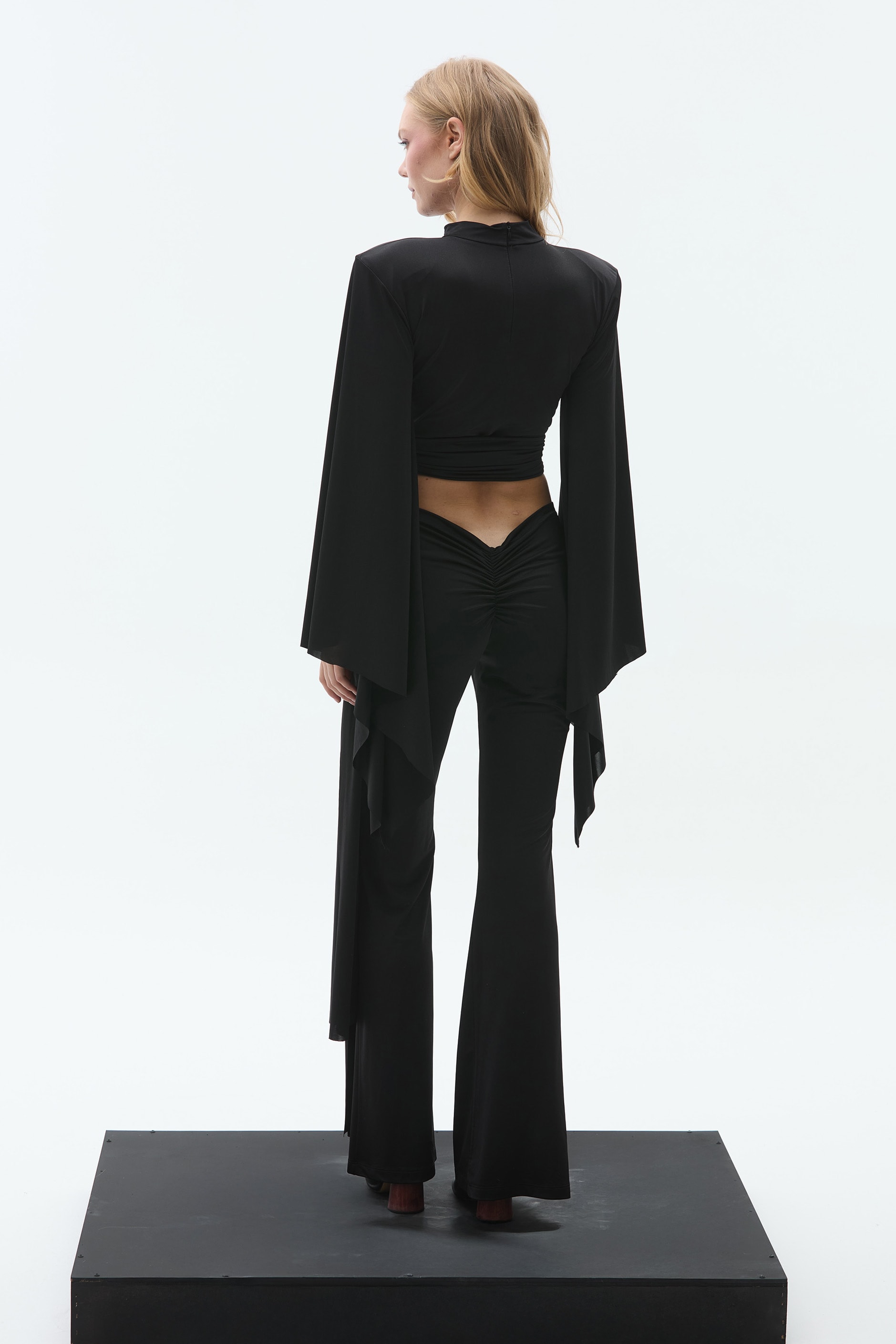 SARA DRAPELİ PANTOLON