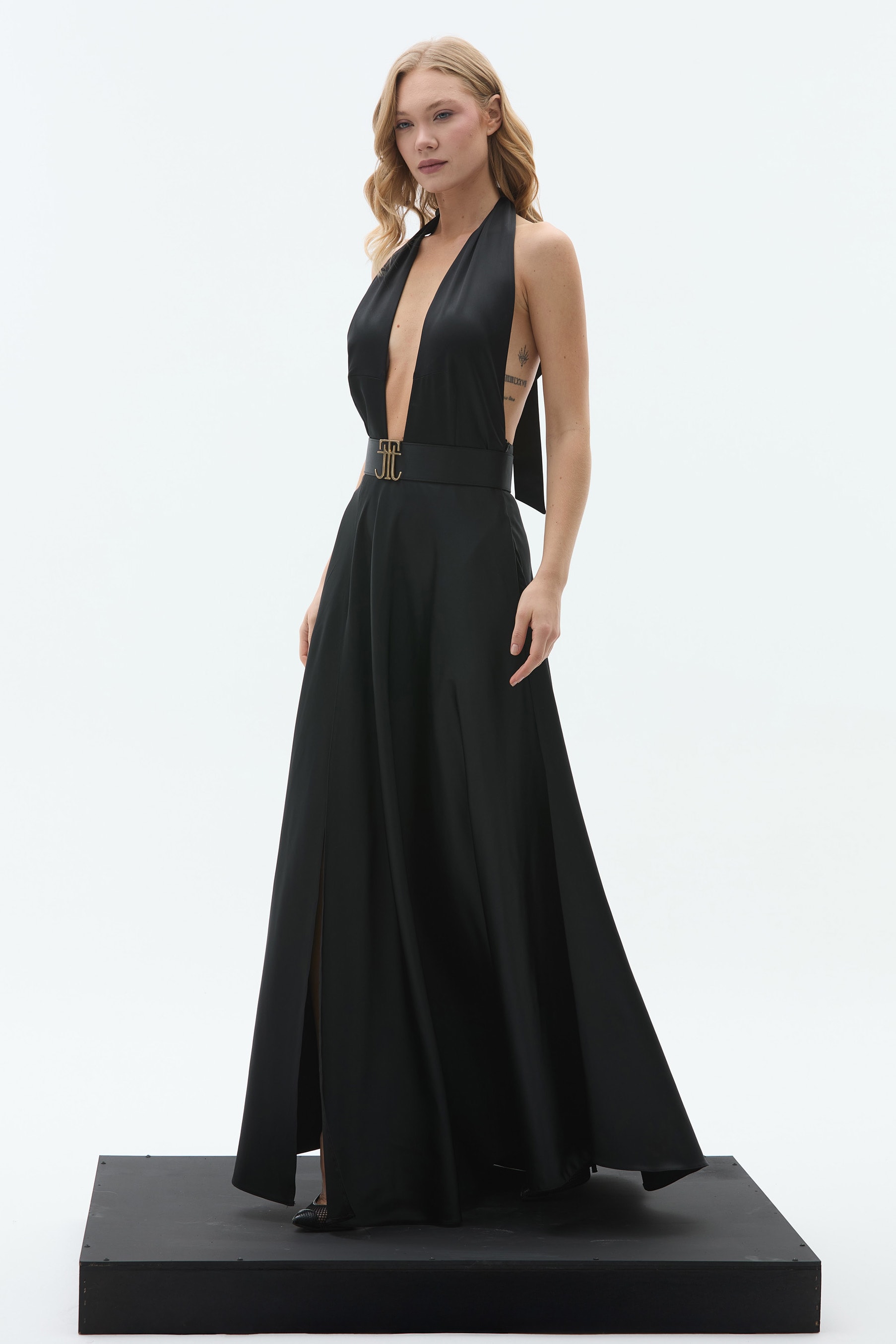 RÈVE NOIR GECE ELBİSESİ