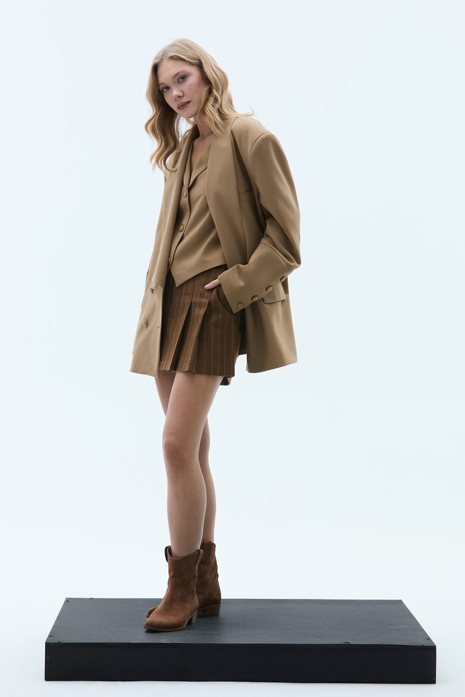 GIGI PİLİLİ DÜŞÜK BEL ETEK