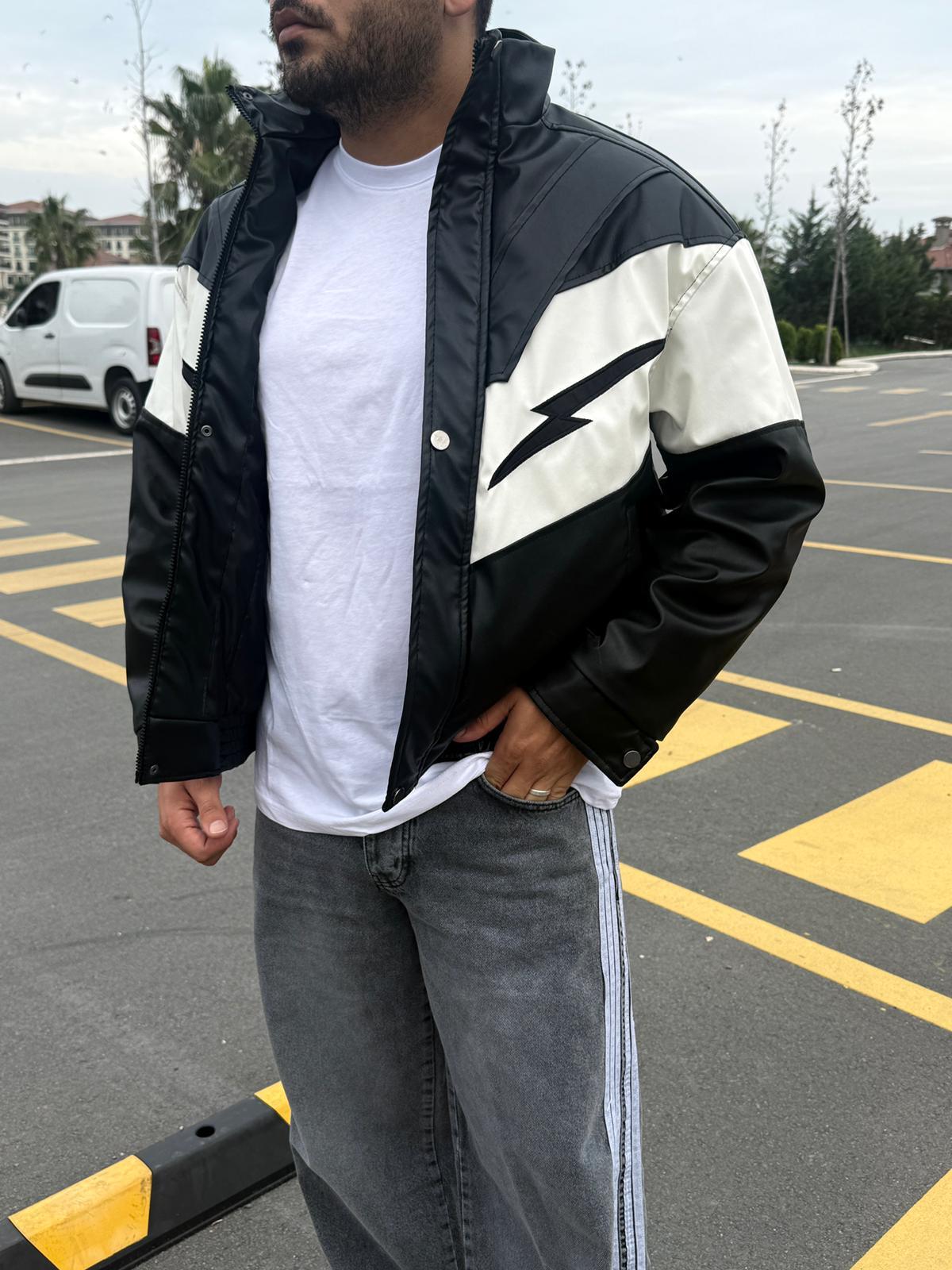 Şimşek Nakışlı Detaylı Deri Ceket  - Siyah