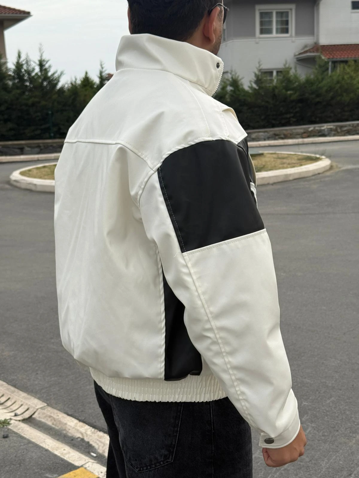 Şimşek Nakışlı Detaylı Deri Ceket  - Ekru